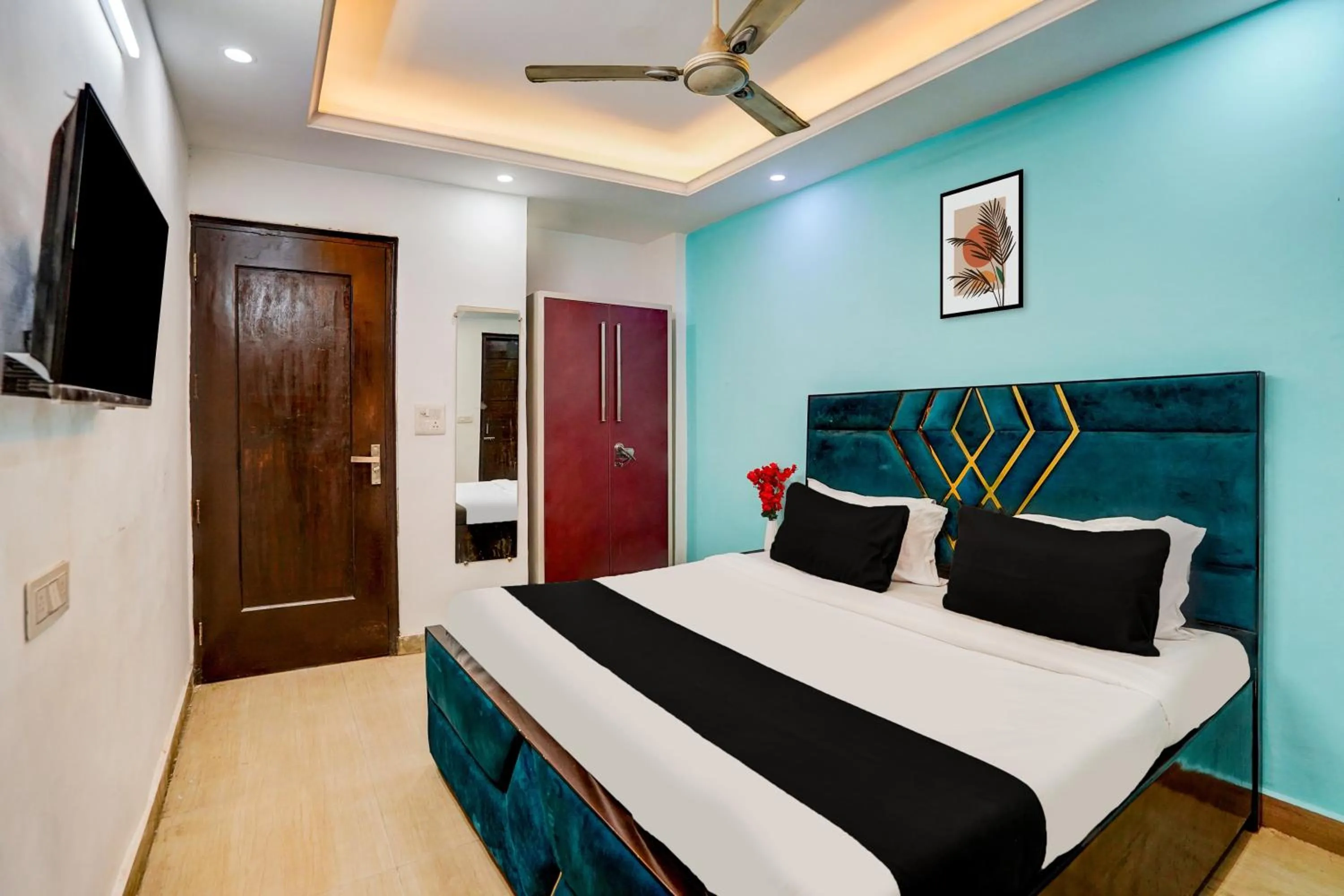 Bedroom, Bed in Hotel O Silver Key KD plaza Near Saket Metro station