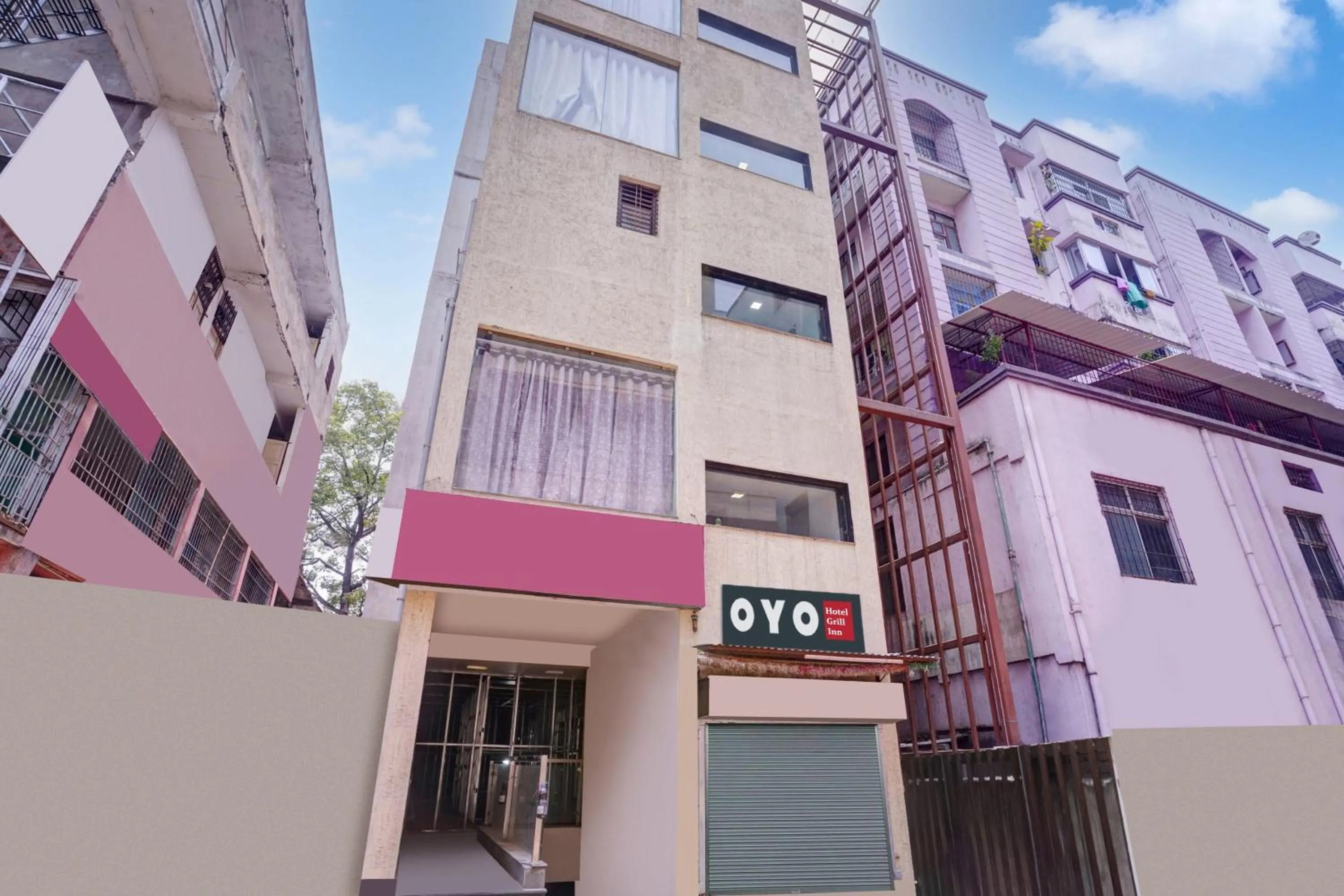 Facade/entrance in Super Hotel O Grill Inn