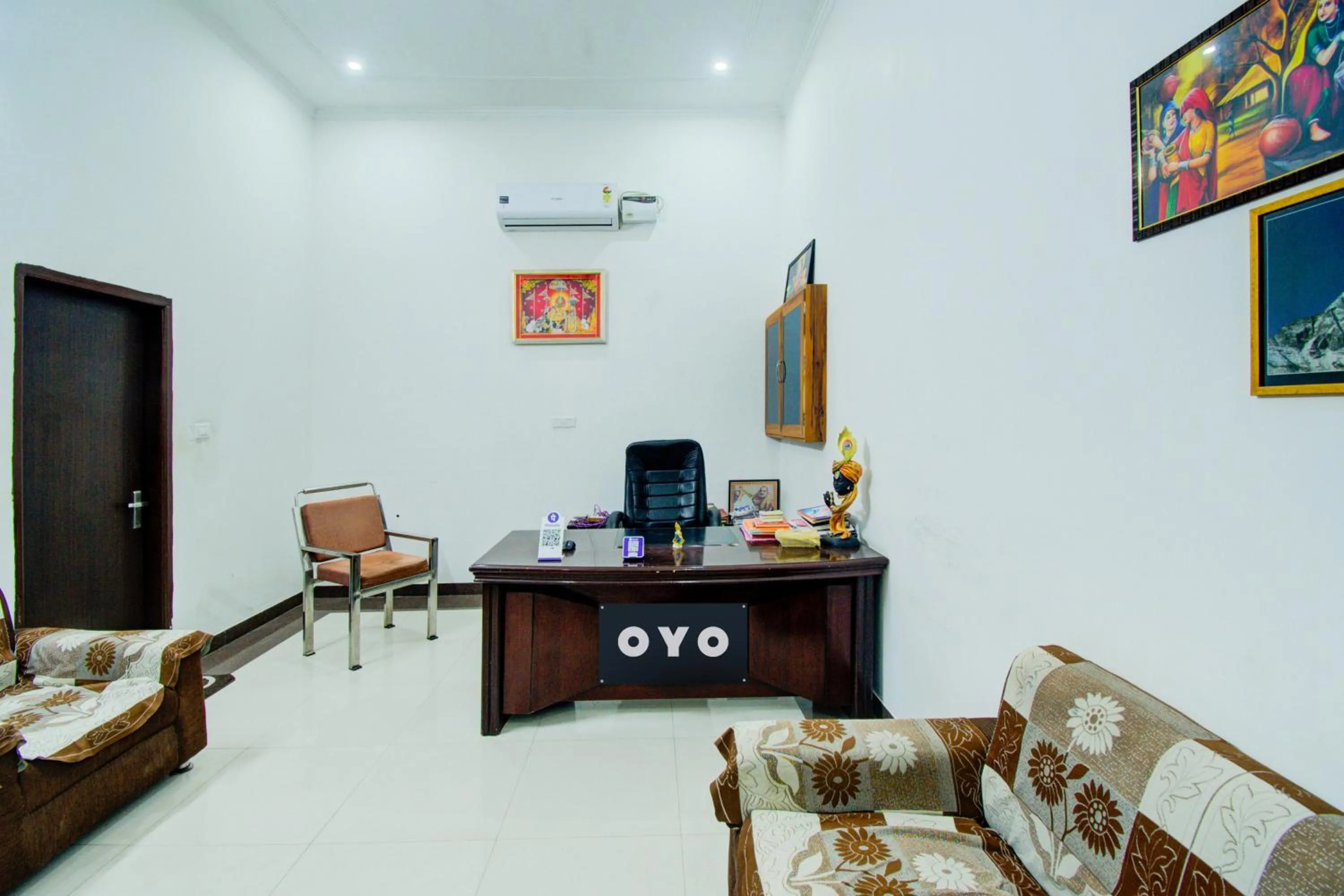 Lobby or reception in Hotel O Hatoj