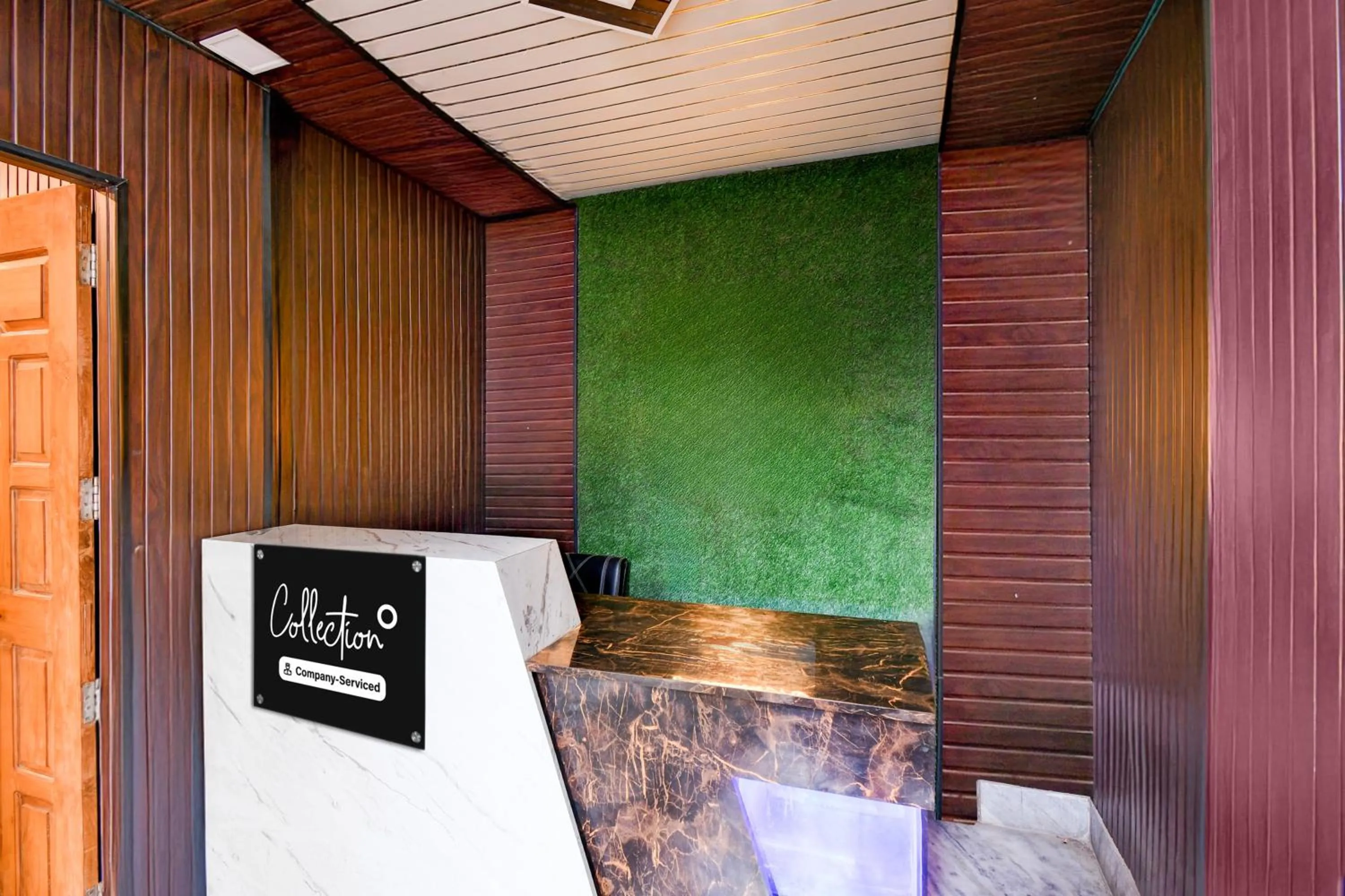 Lobby or reception in Super Collection O Transport Nagar Metro Station Patna