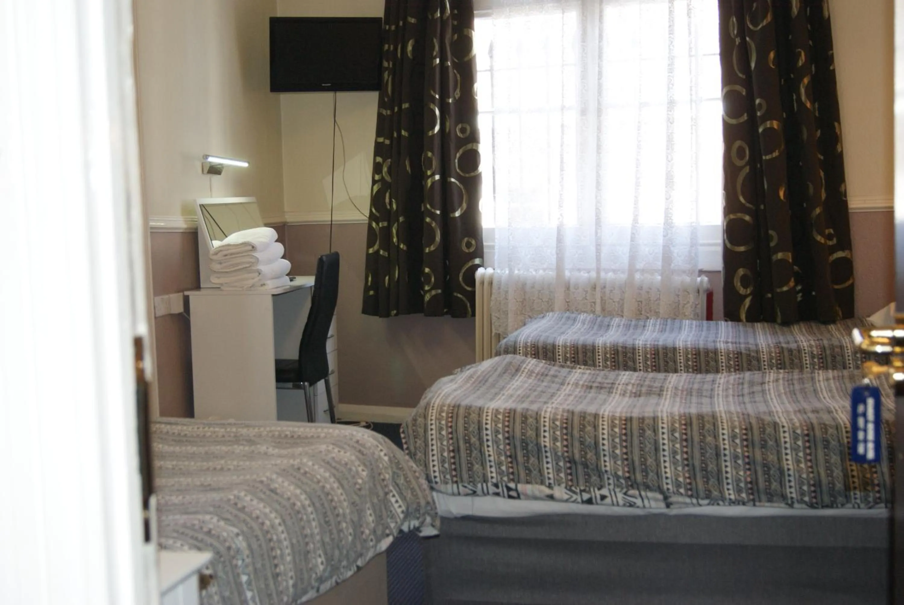 Bed in Stanley House Hotel