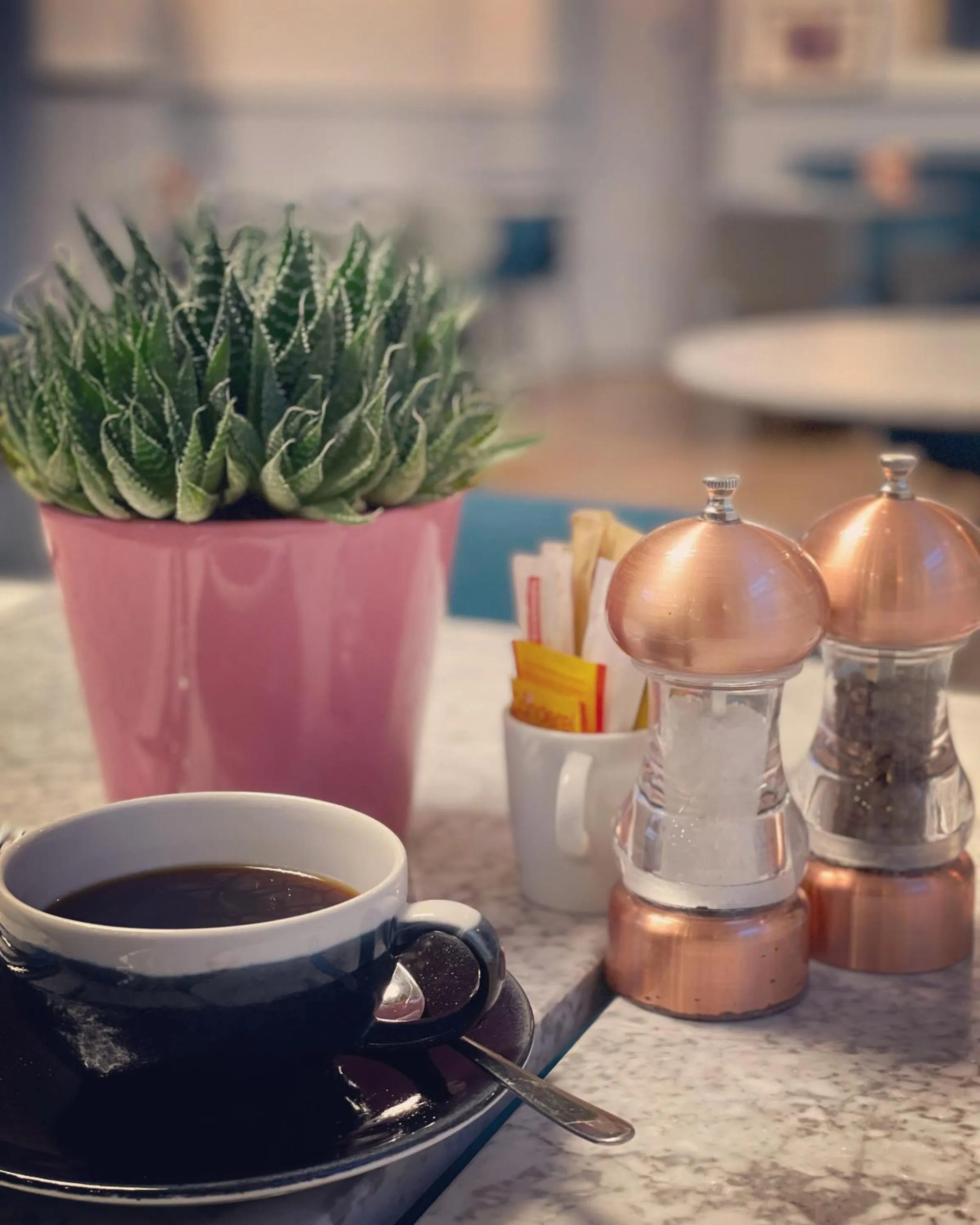 Food and drinks in The Windermere Hotel, London