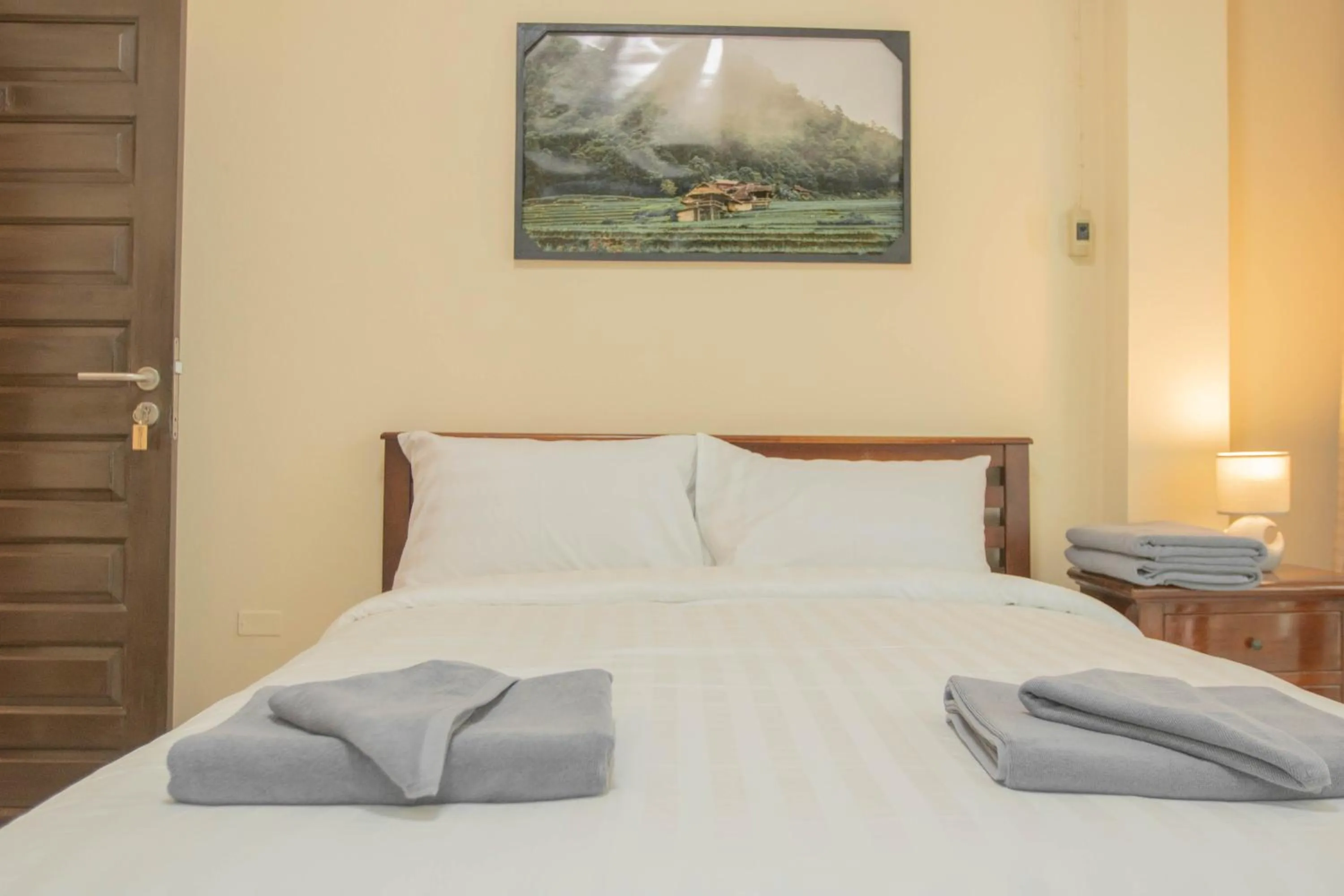 Bedroom, Bed in Maiiam Guesthouse Patong