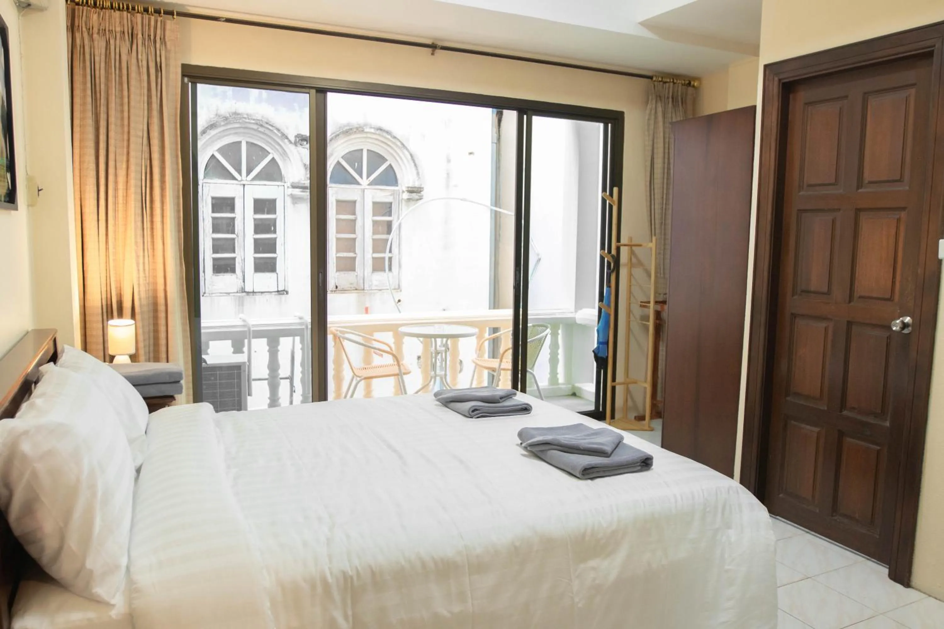 Bedroom, Bed in Maiiam Guesthouse Patong