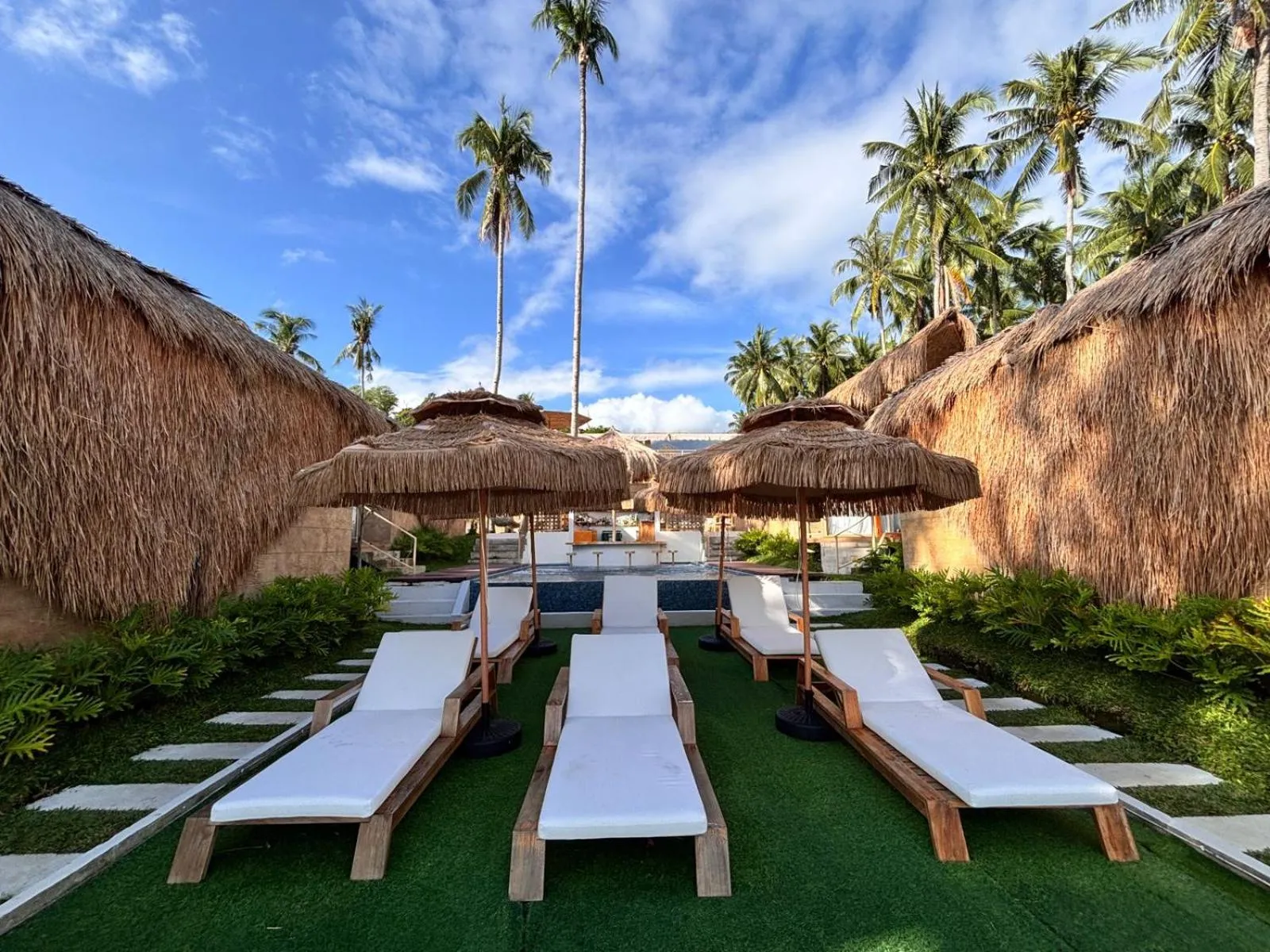 sunbed in Nadhibar Resort