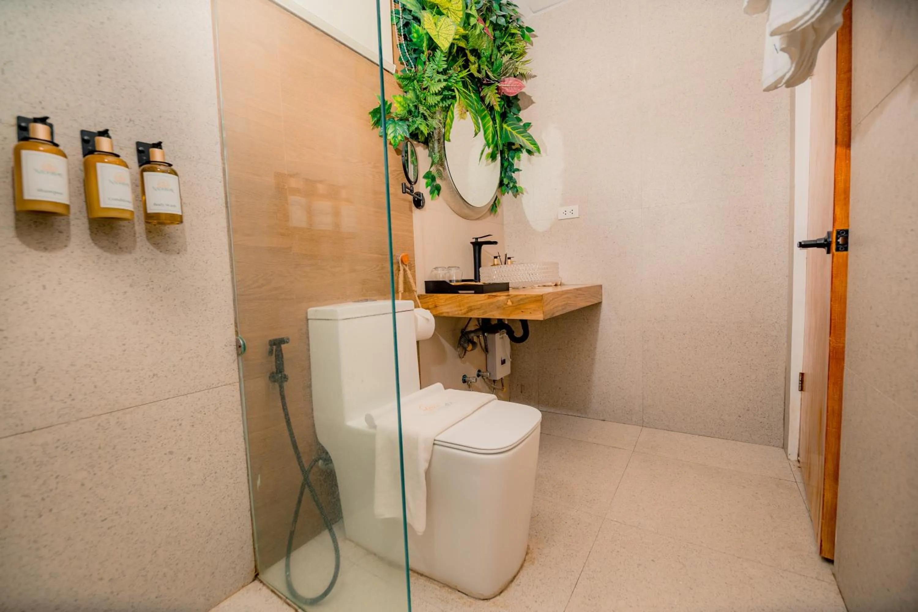 Toilet in Nadhibar Resort