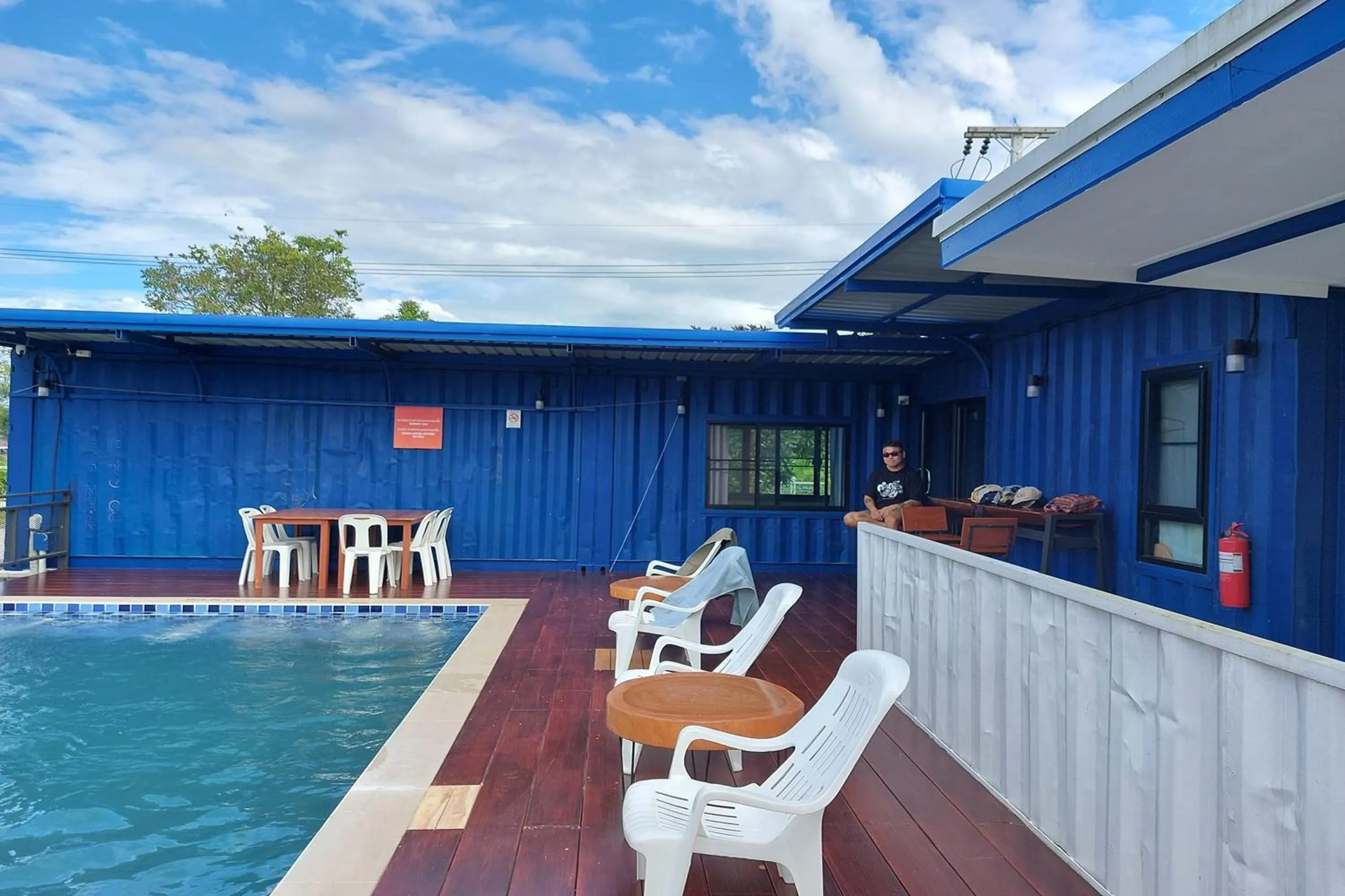 Swimming pool in The White House P&N Hotel Chiang Rai