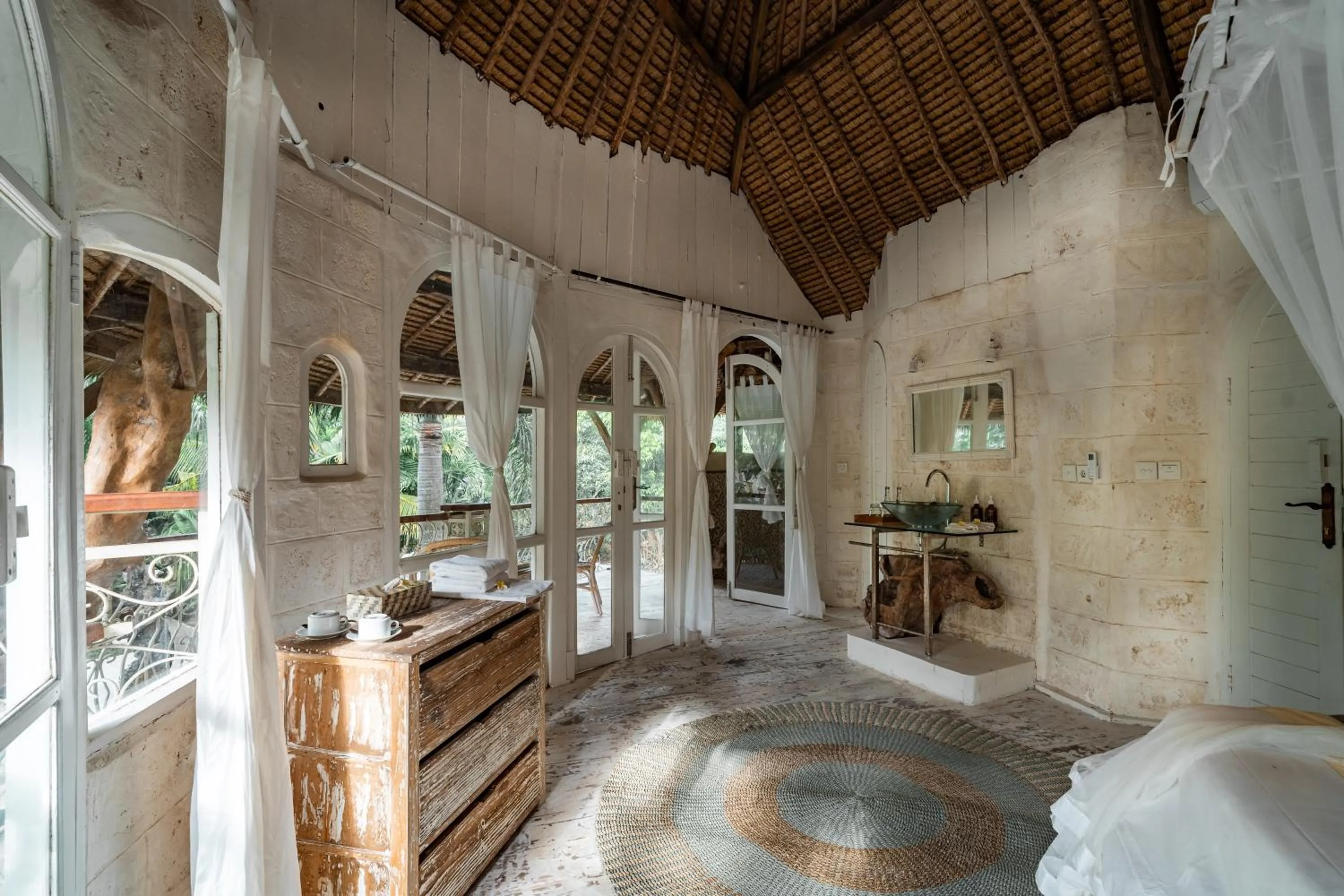 Photo of the whole room in La Santa Rosa