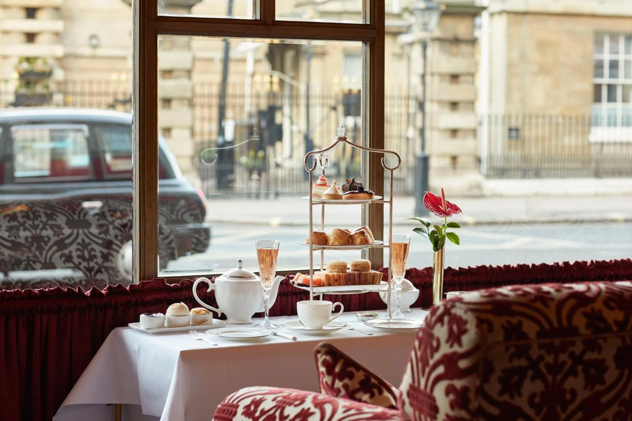 Restaurant/places to eat in Rubens At The Palace