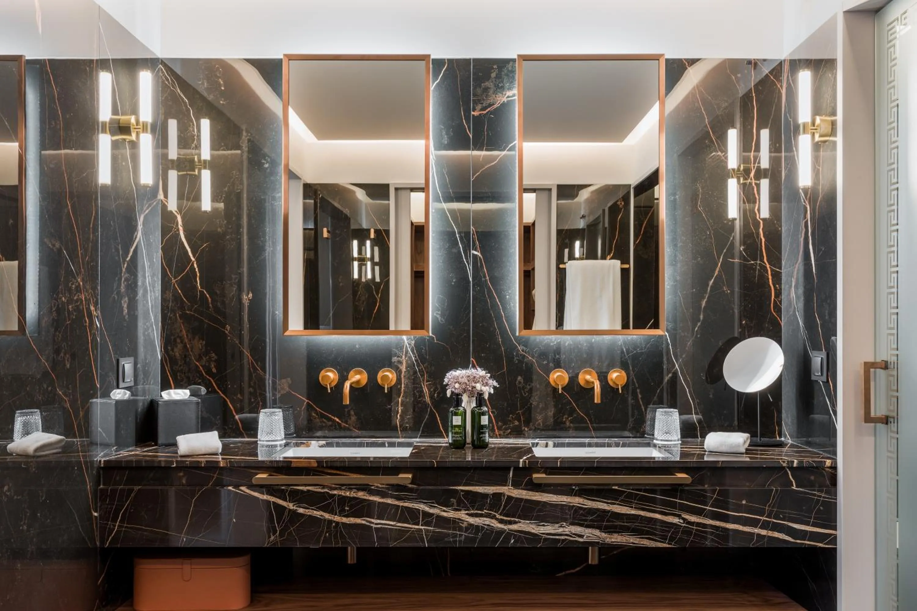 Bathroom in Maison Albar - Amoure - The Leading Hotels of the World