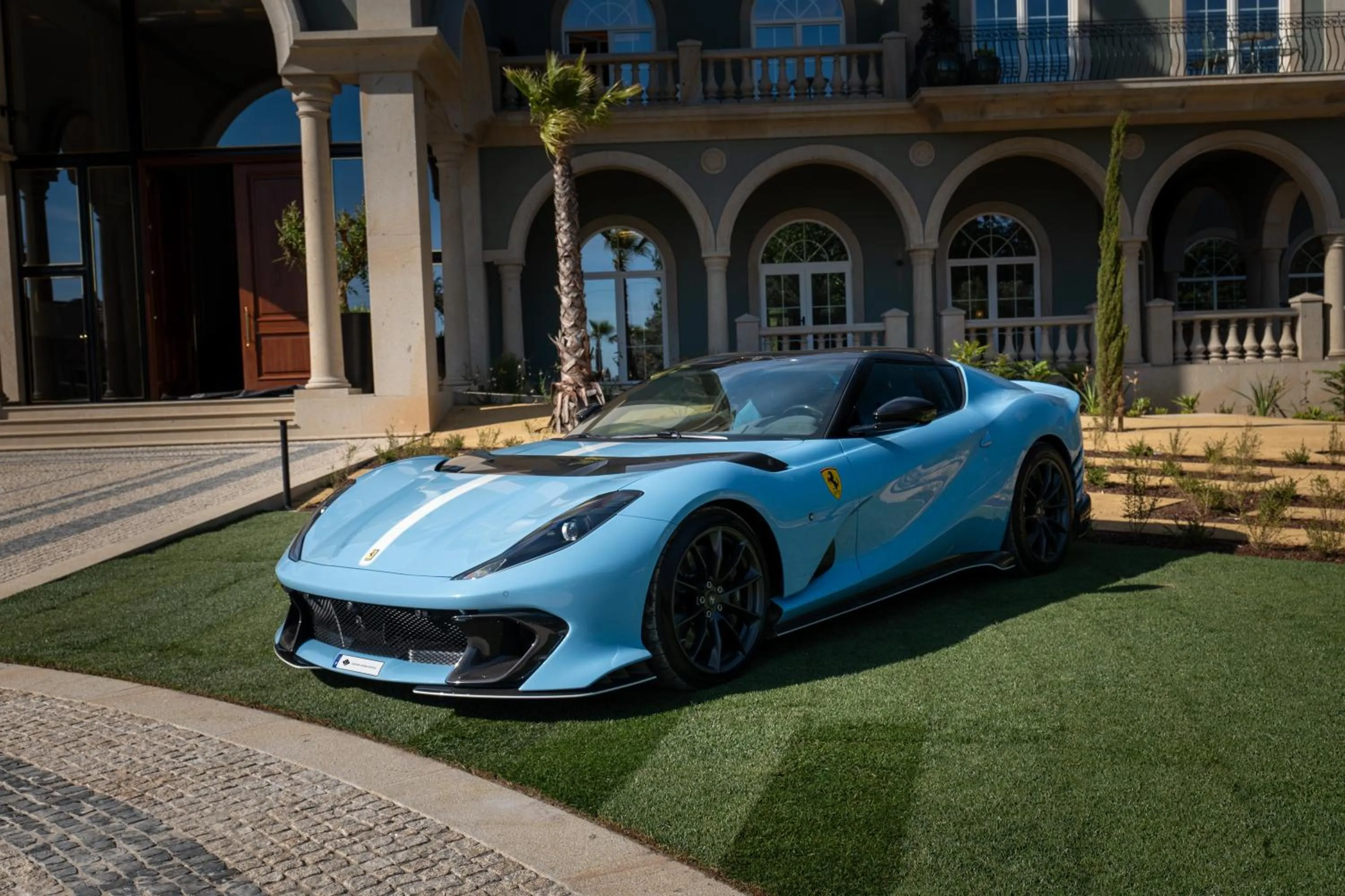 Parking in Maison Albar - Amoure - The Leading Hotels of the World