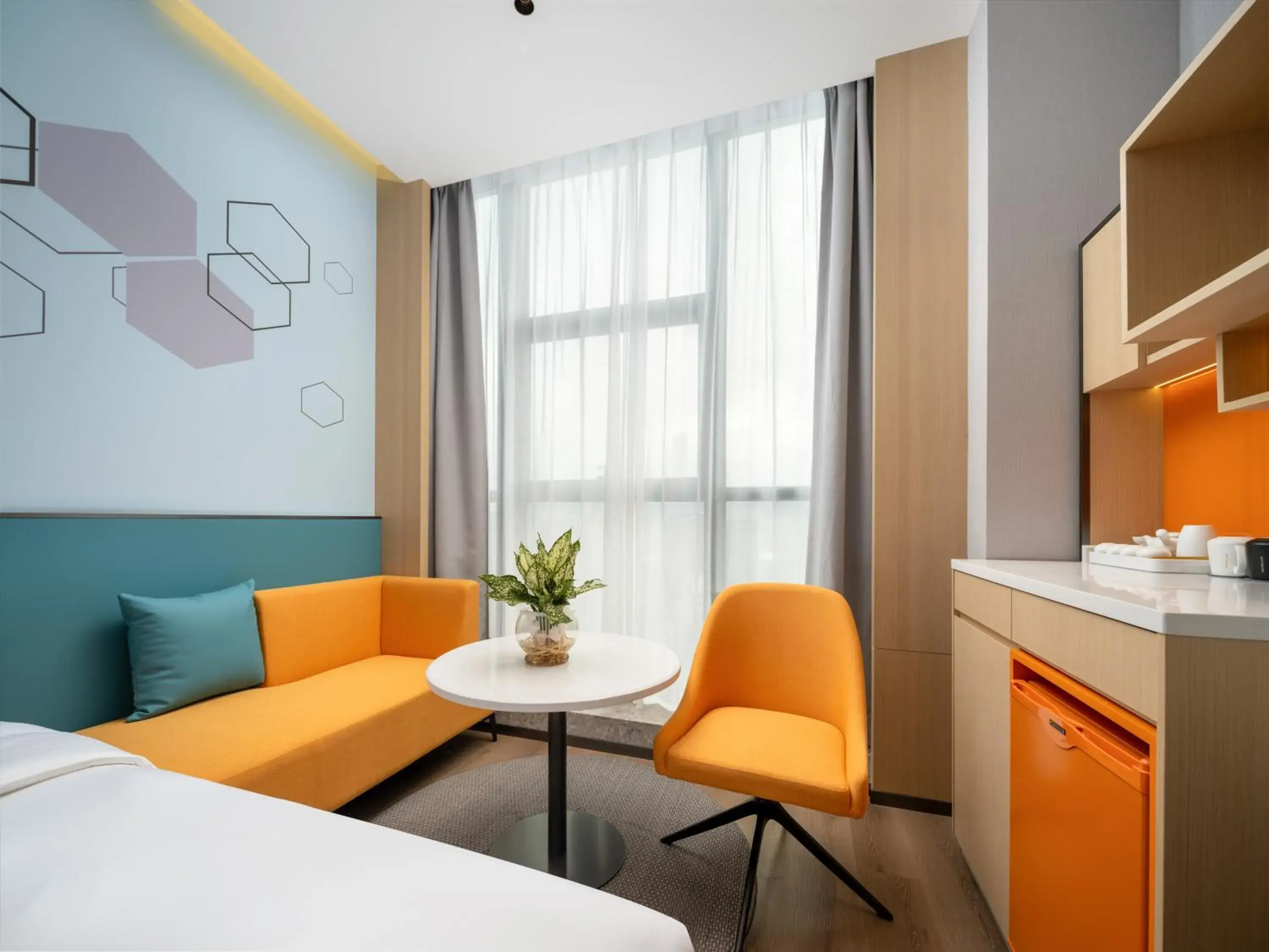 Single Room with Two Single Beds and City View - Smoking in Days Inn by Wyndham Zhuhai Gongbei Port Single Room with Two Single Beds and City View - Smoking in Days Inn by Wyndham Zhuhai Gongbei Port