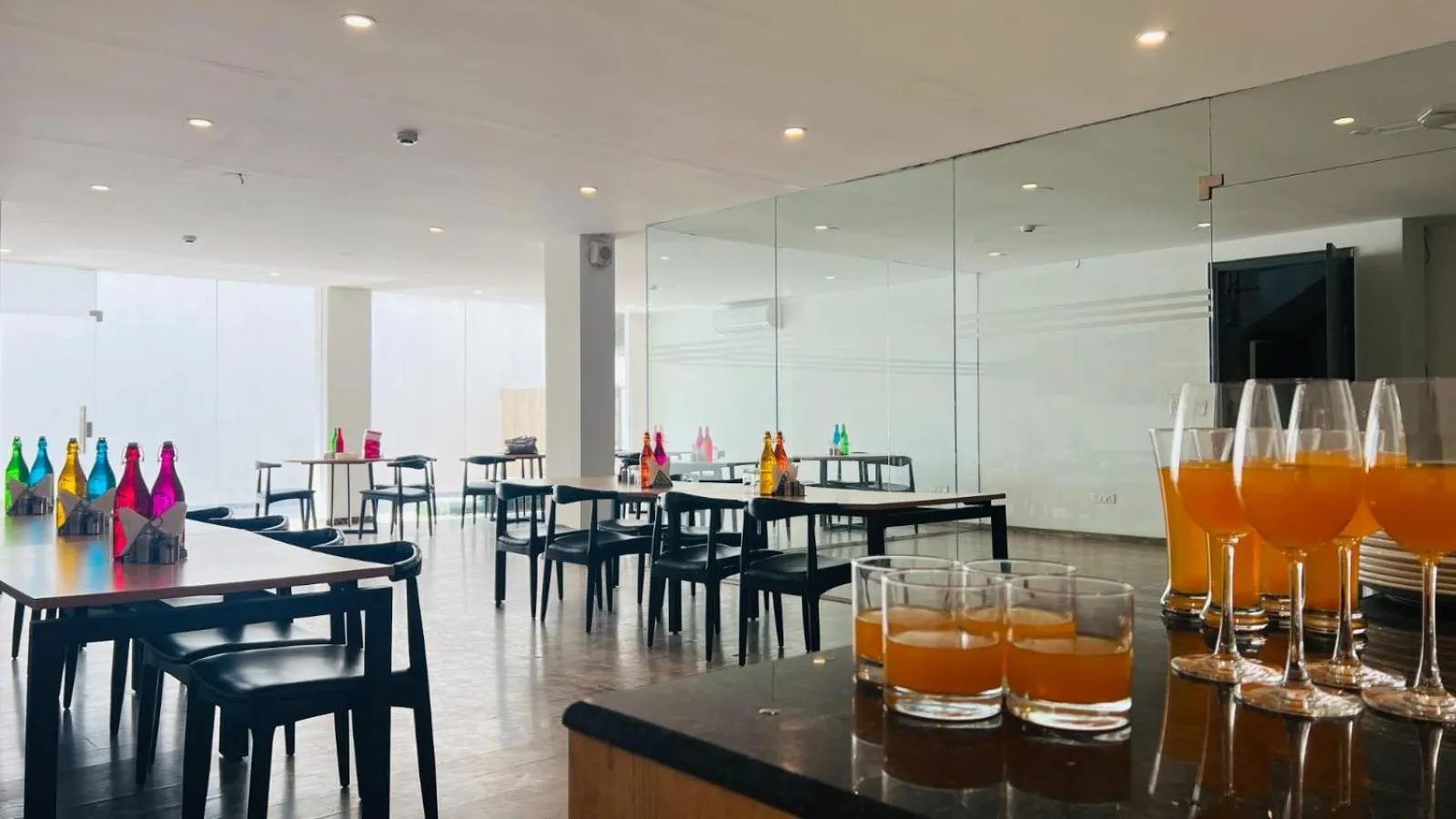 Restaurant/places to eat in BluO Medicity - Boutique Hotel Gurgaon