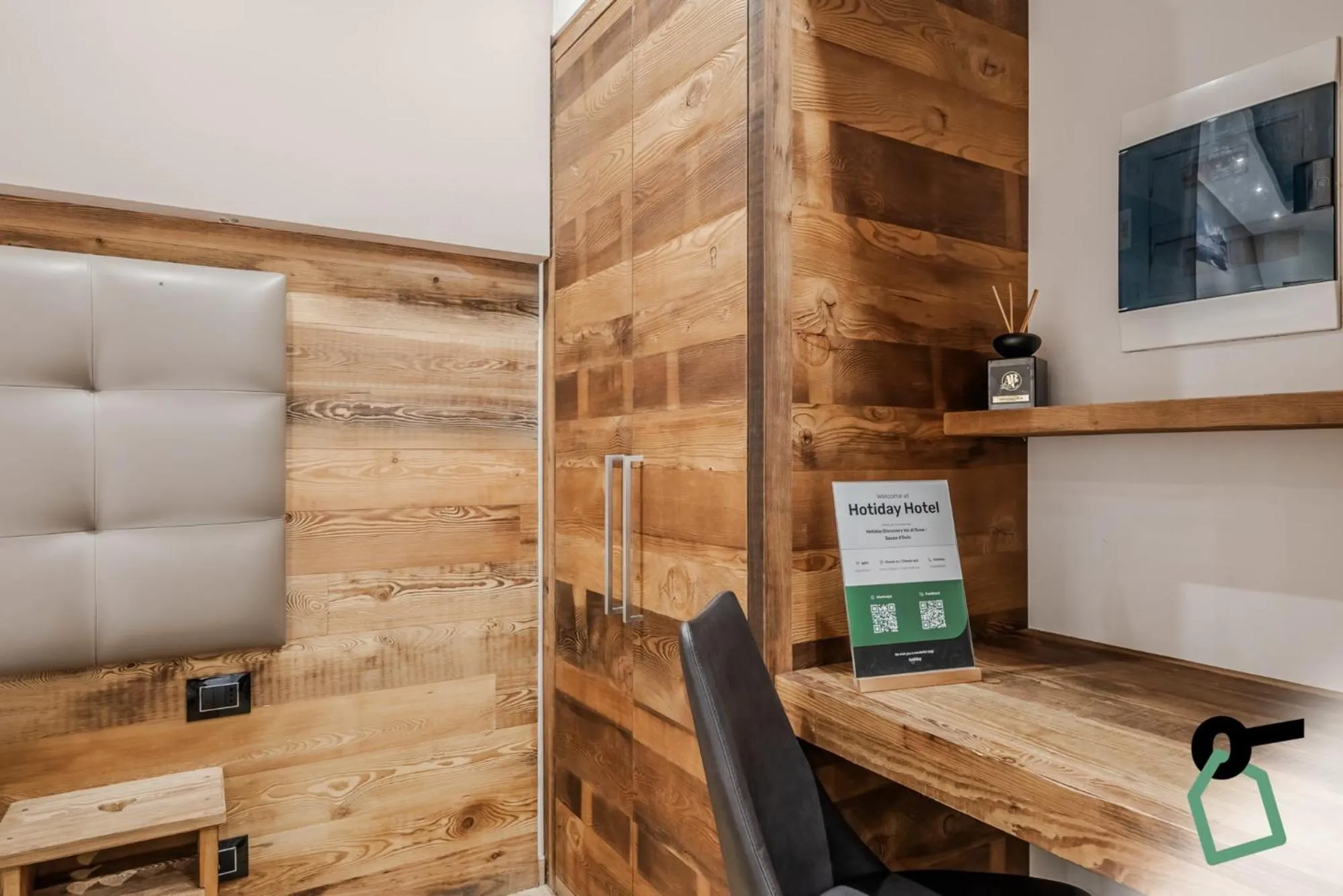 TV and multimedia in Hotiday Room Collection - Sauze Assietta