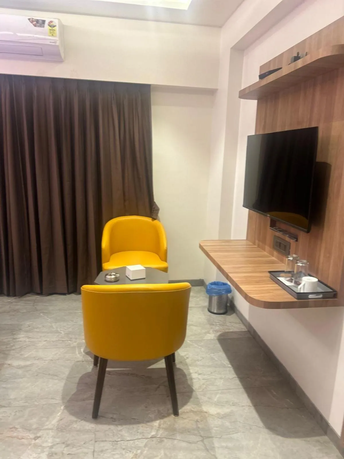 Dining area in Hotel Aura Inn Airoli ,Digha