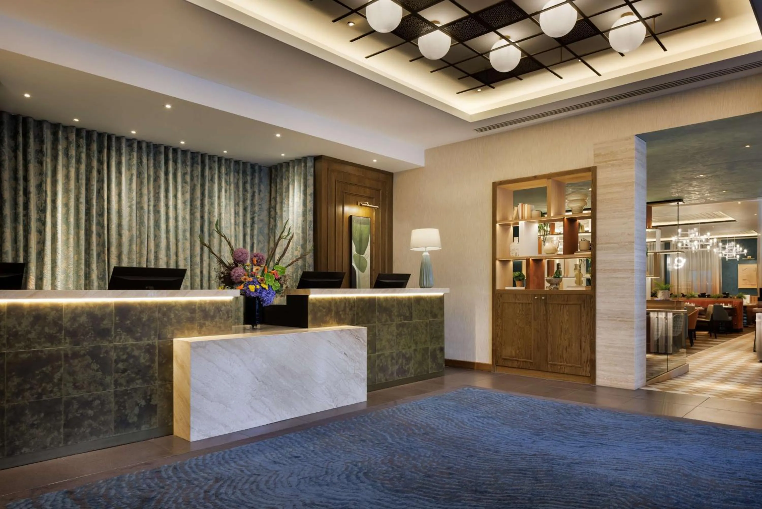 Lobby or reception in DoubleTree by Hilton London Victoria