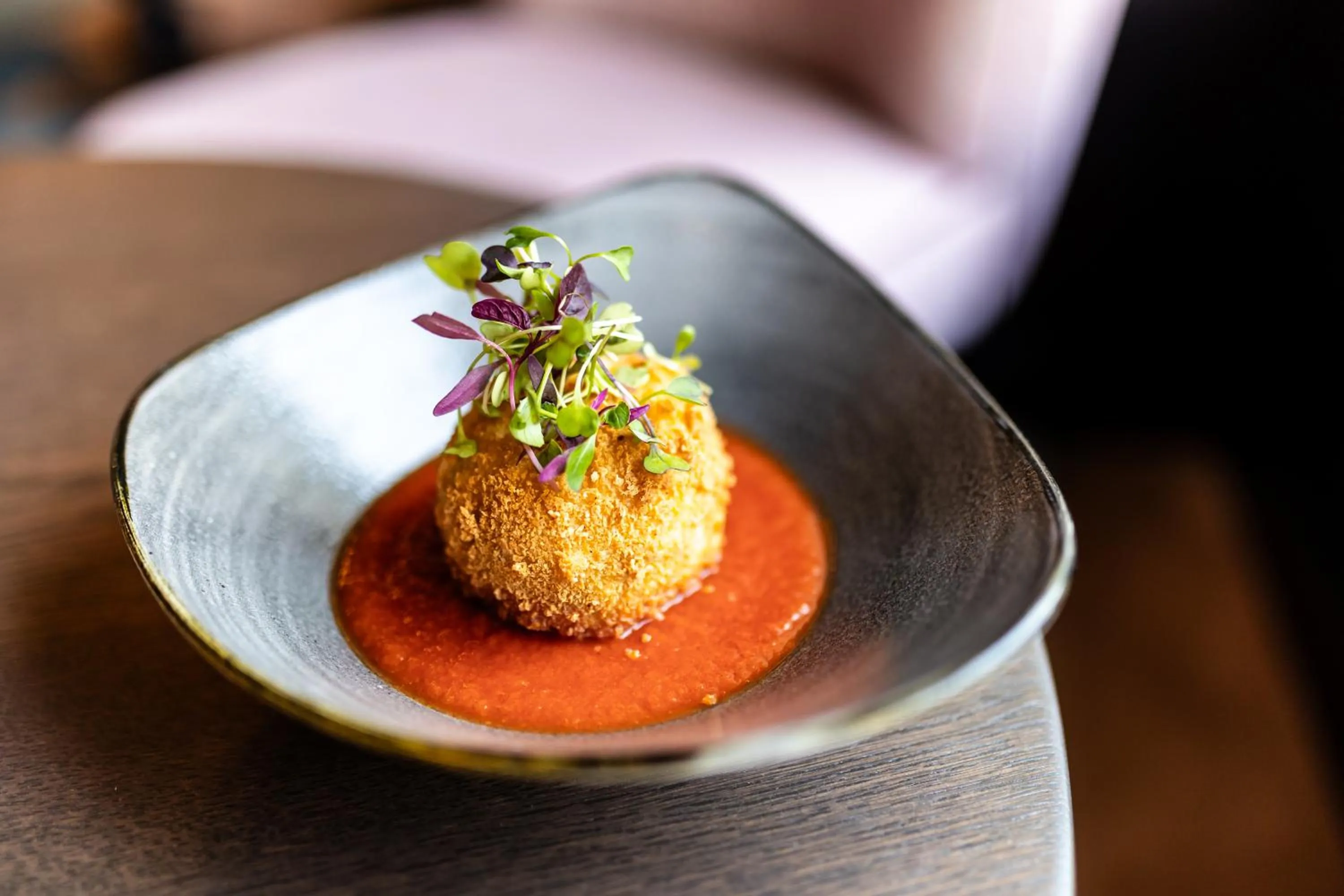 DoubleTree by Hilton London Victoria