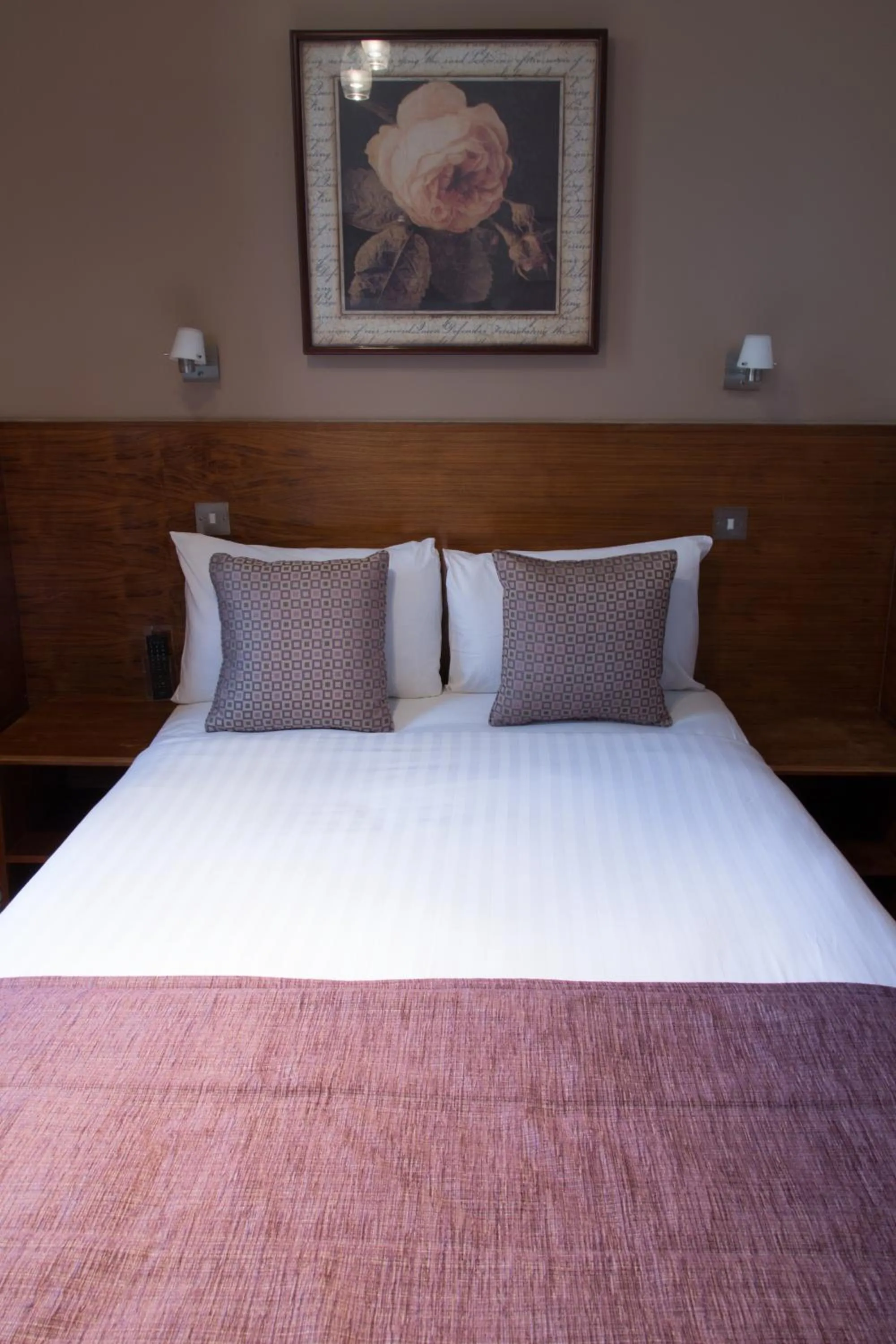 Bed in Garden View Hotel