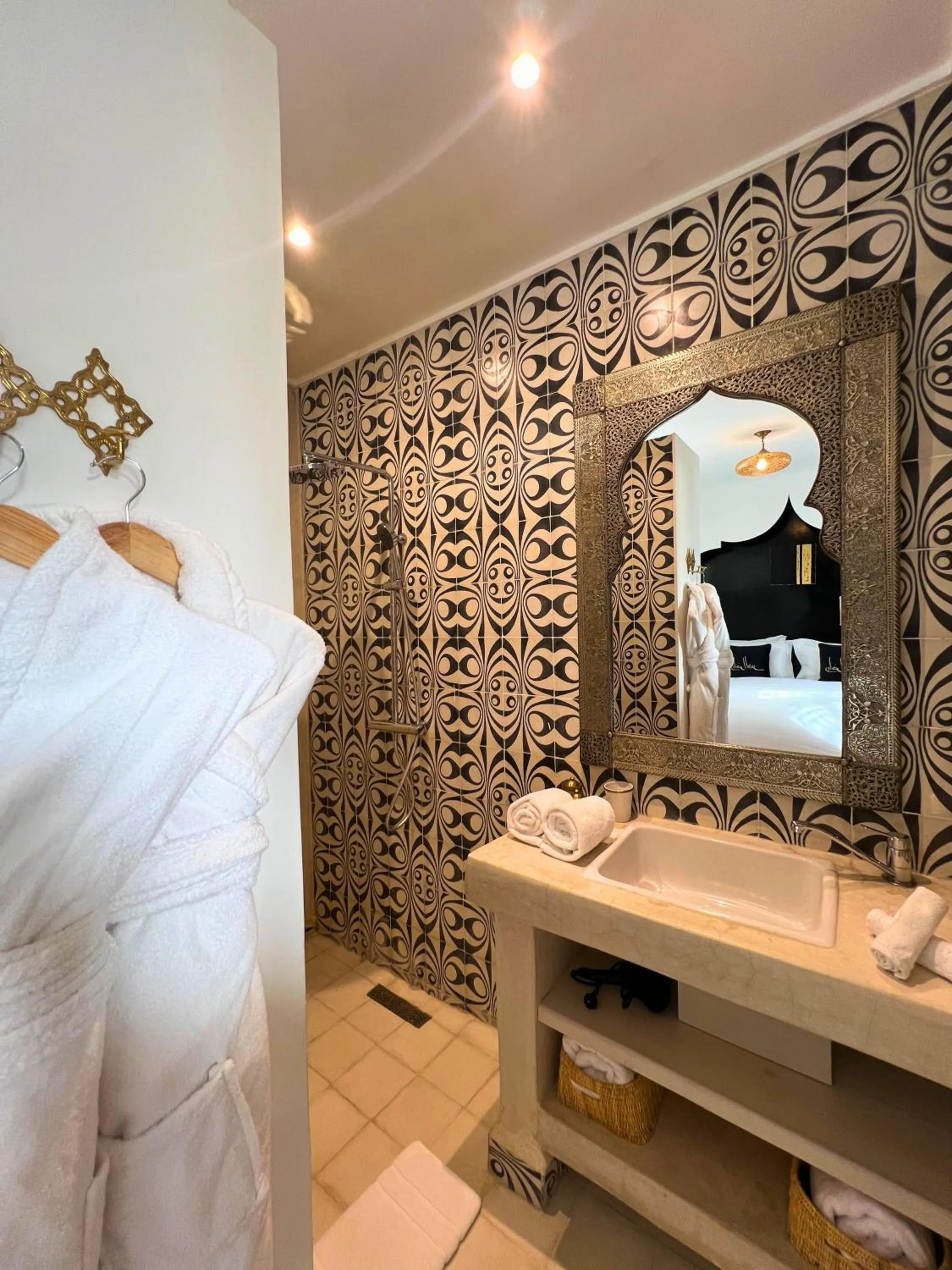 Bed in Riad El Khaeir - Piscine, Hamam & Spa