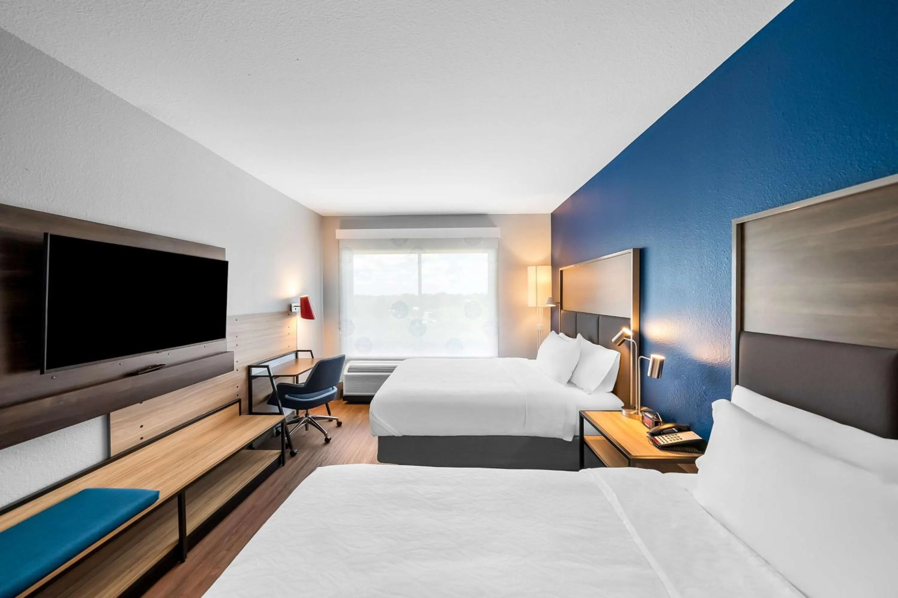 Bed in Tru by Hilton Plano Hwy 75