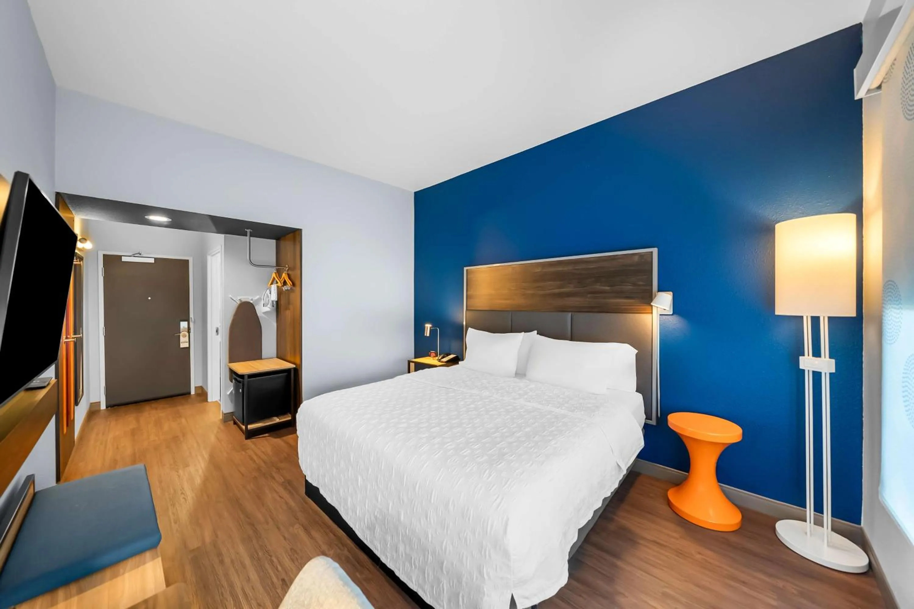 Bed in Tru by Hilton Plano Hwy 75