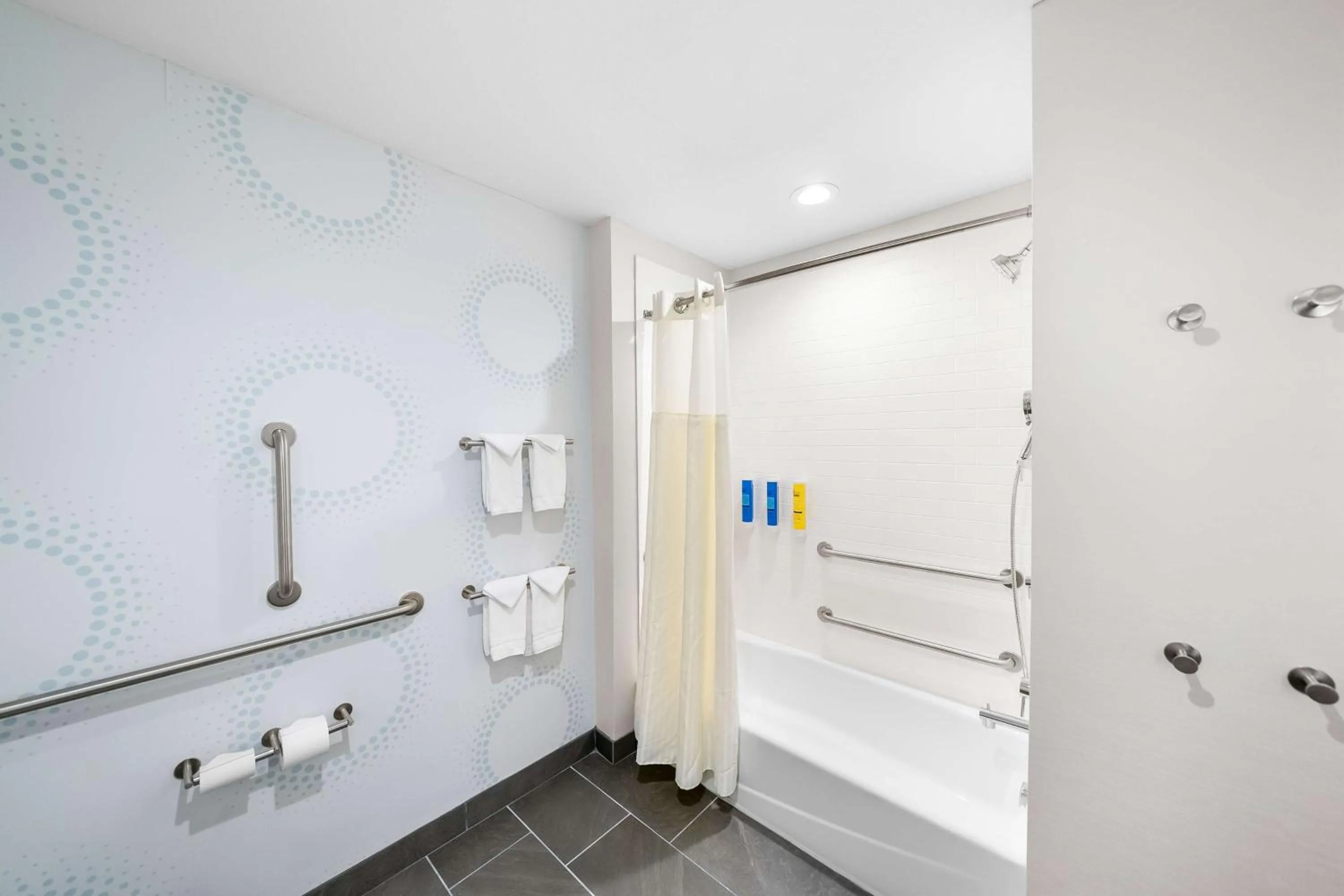 Bathroom in Tru by Hilton Plano Hwy 75