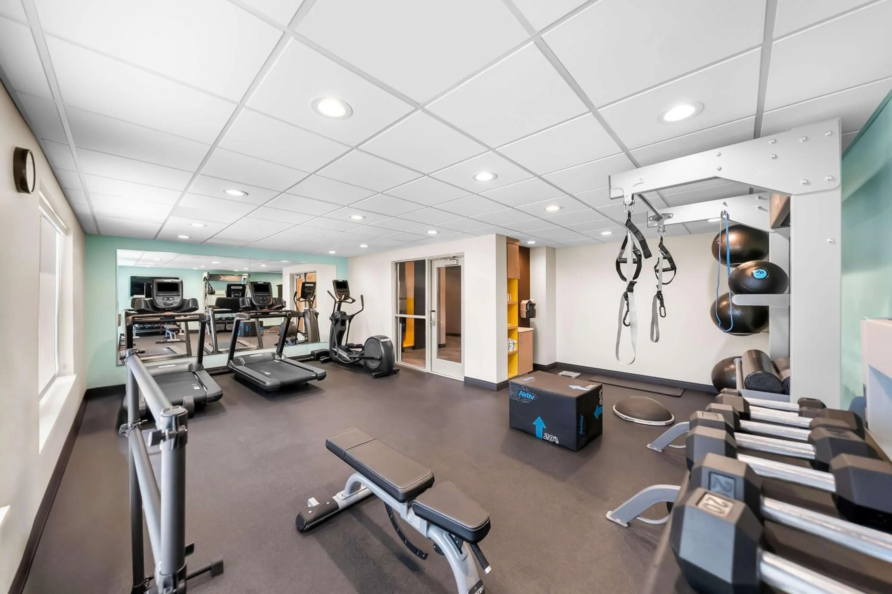 Fitness centre/facilities in Tru by Hilton Plano Hwy 75