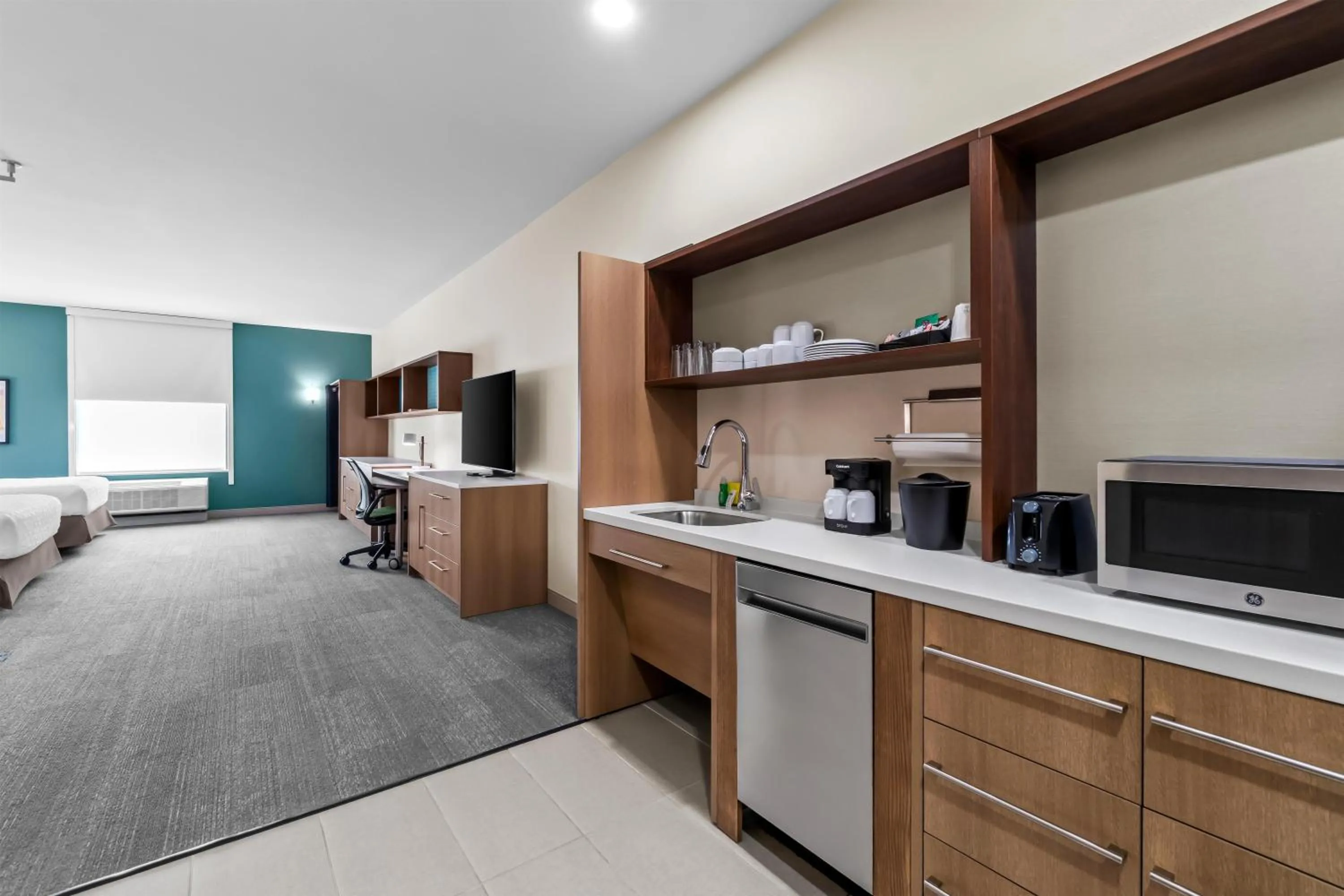 Kitchen or kitchenette in Home2 Suites By Hilton Marion