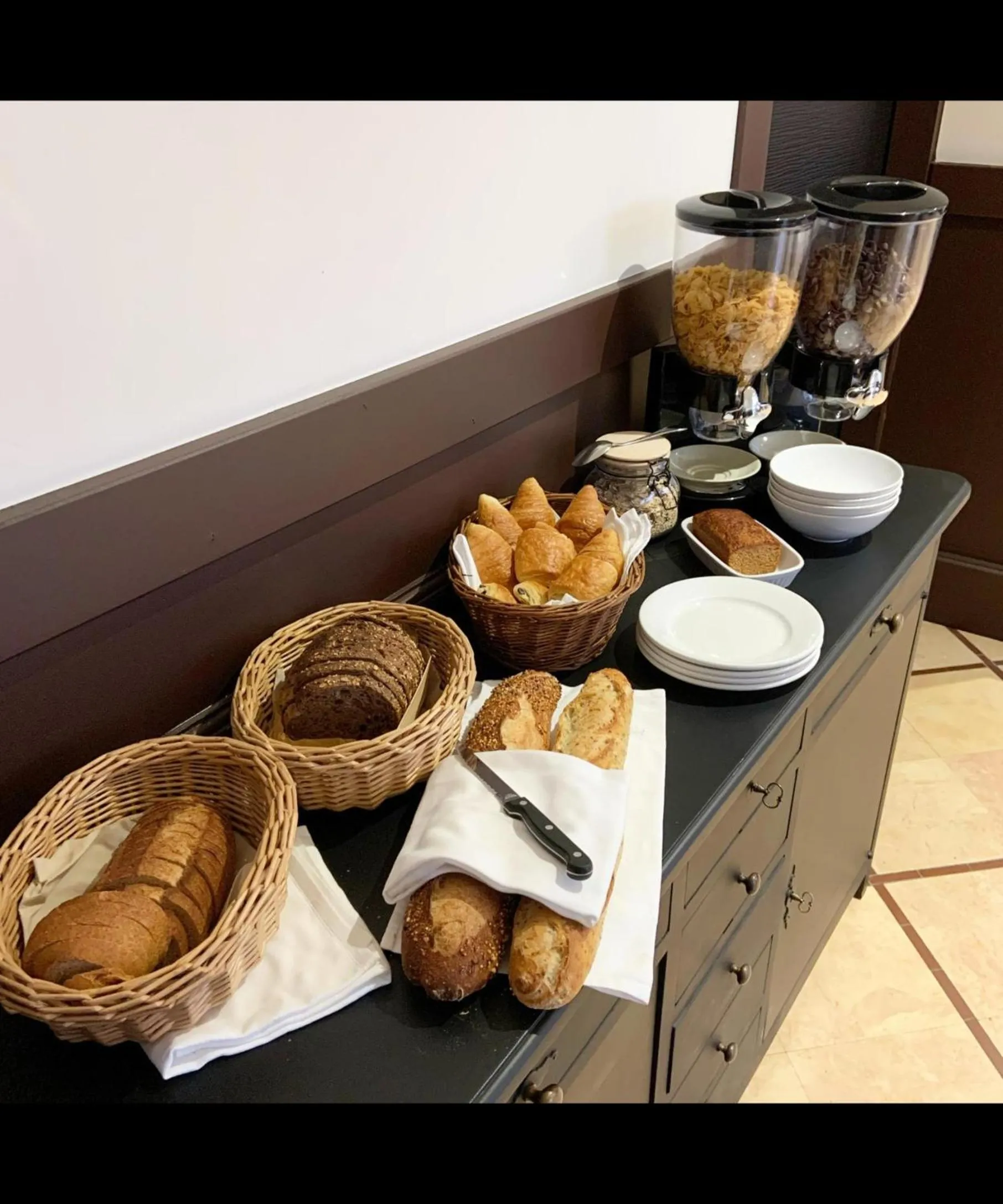 Breakfast in Auberge de la Marine