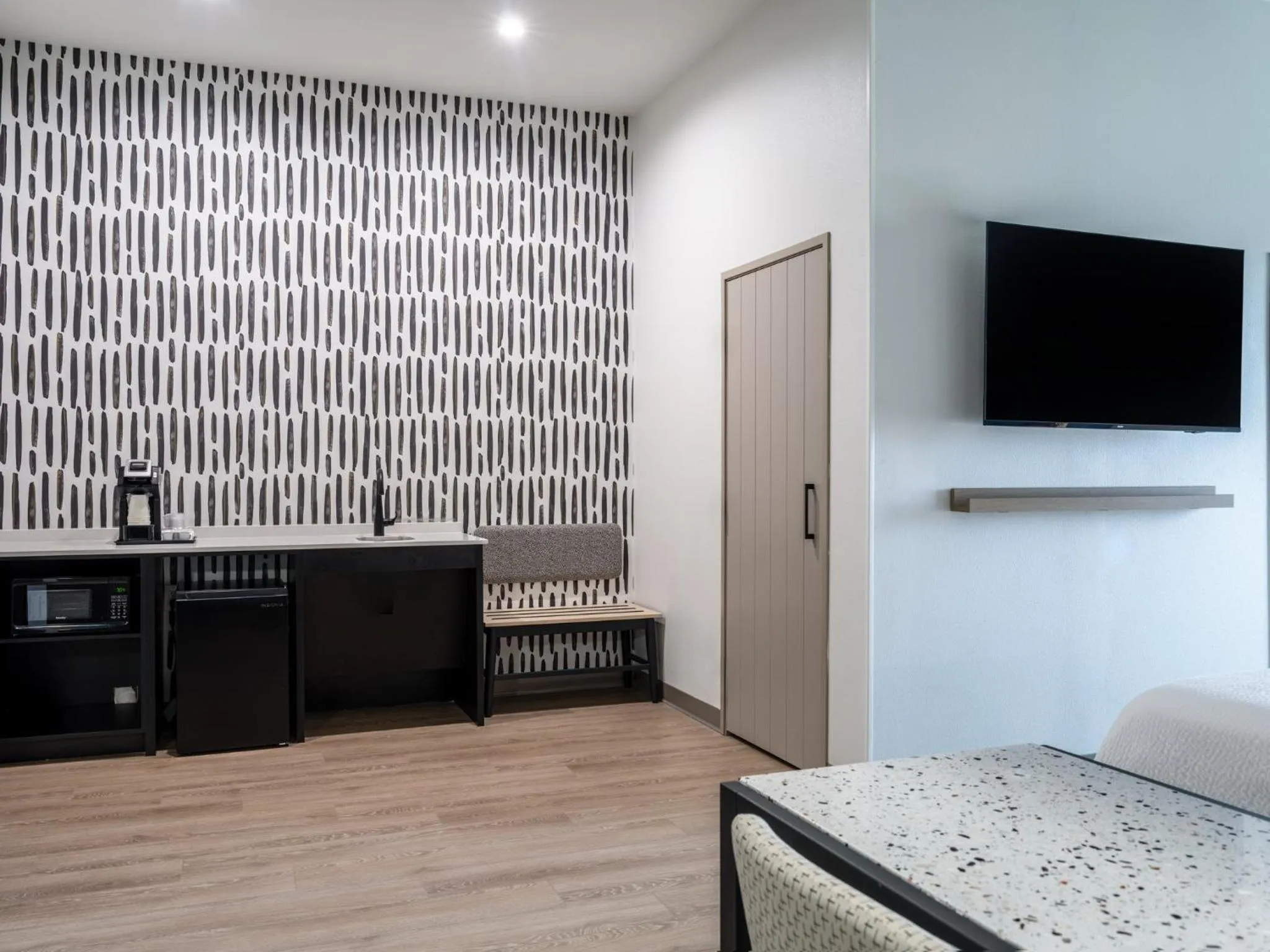 Photo of the whole room, Bed in Atwell Suites Fort Worth - Alliance Area by IHG