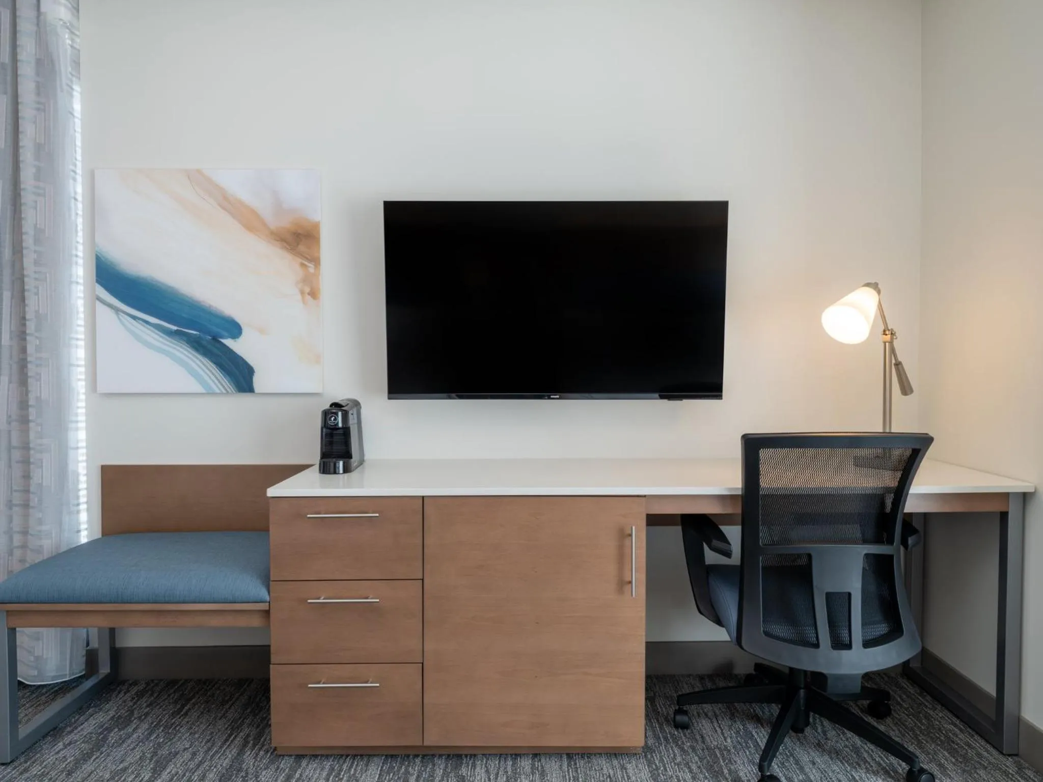 Photo of the whole room in EVEN Hotel Miami - Doral Area by IHG