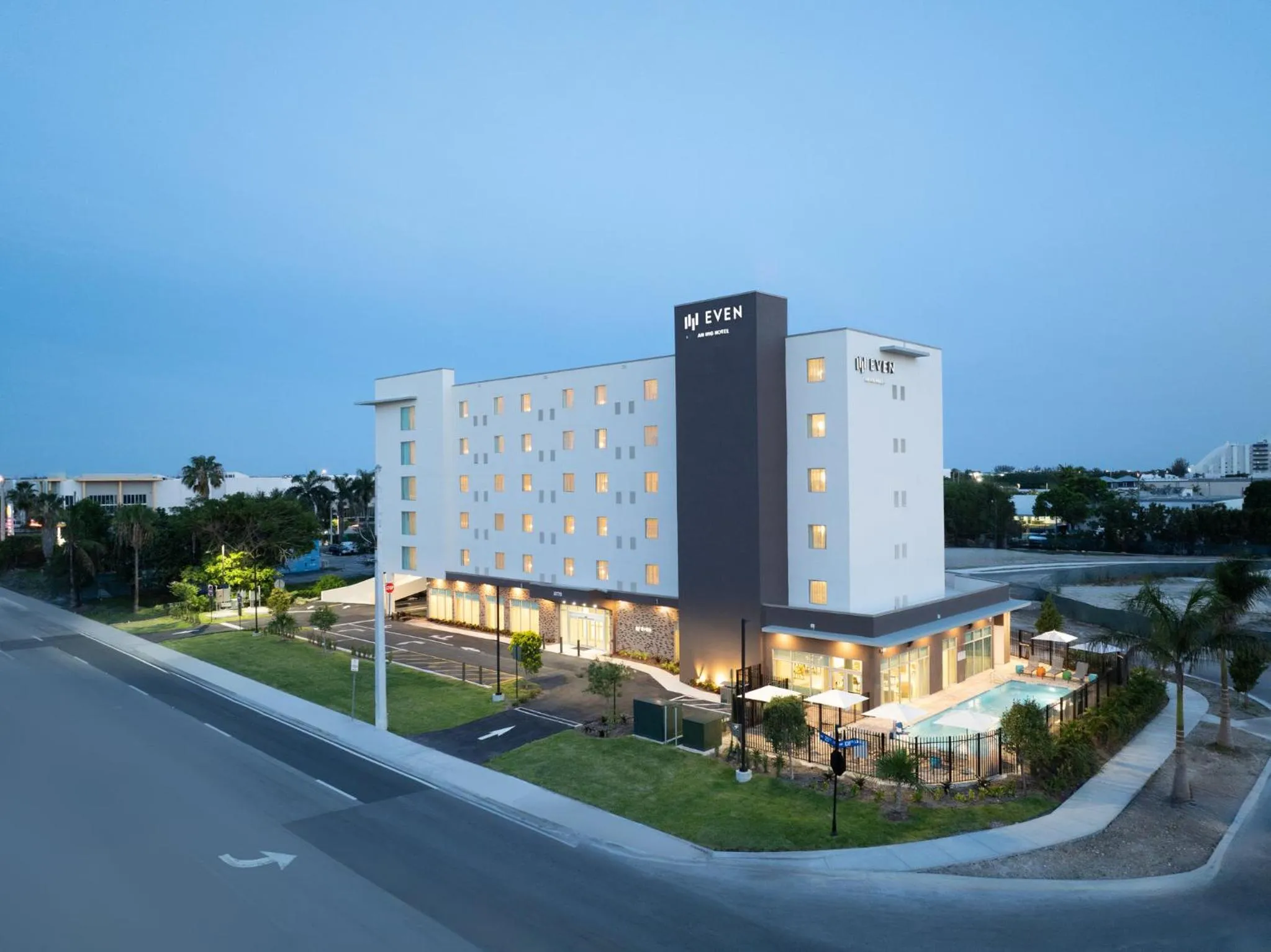 Property building in EVEN Hotel Miami - Doral Area by IHG