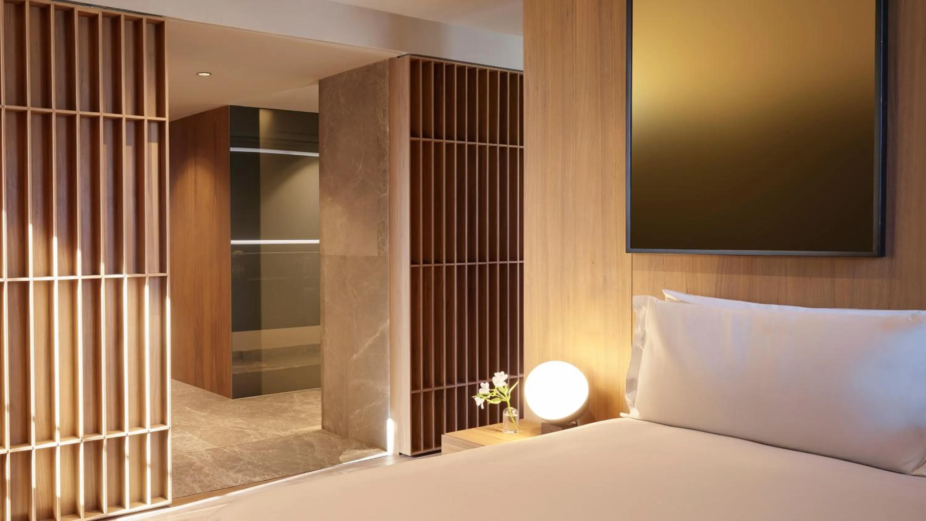 Photo of the whole room, Bed in Presidente InterContinental Monterrey by IHG