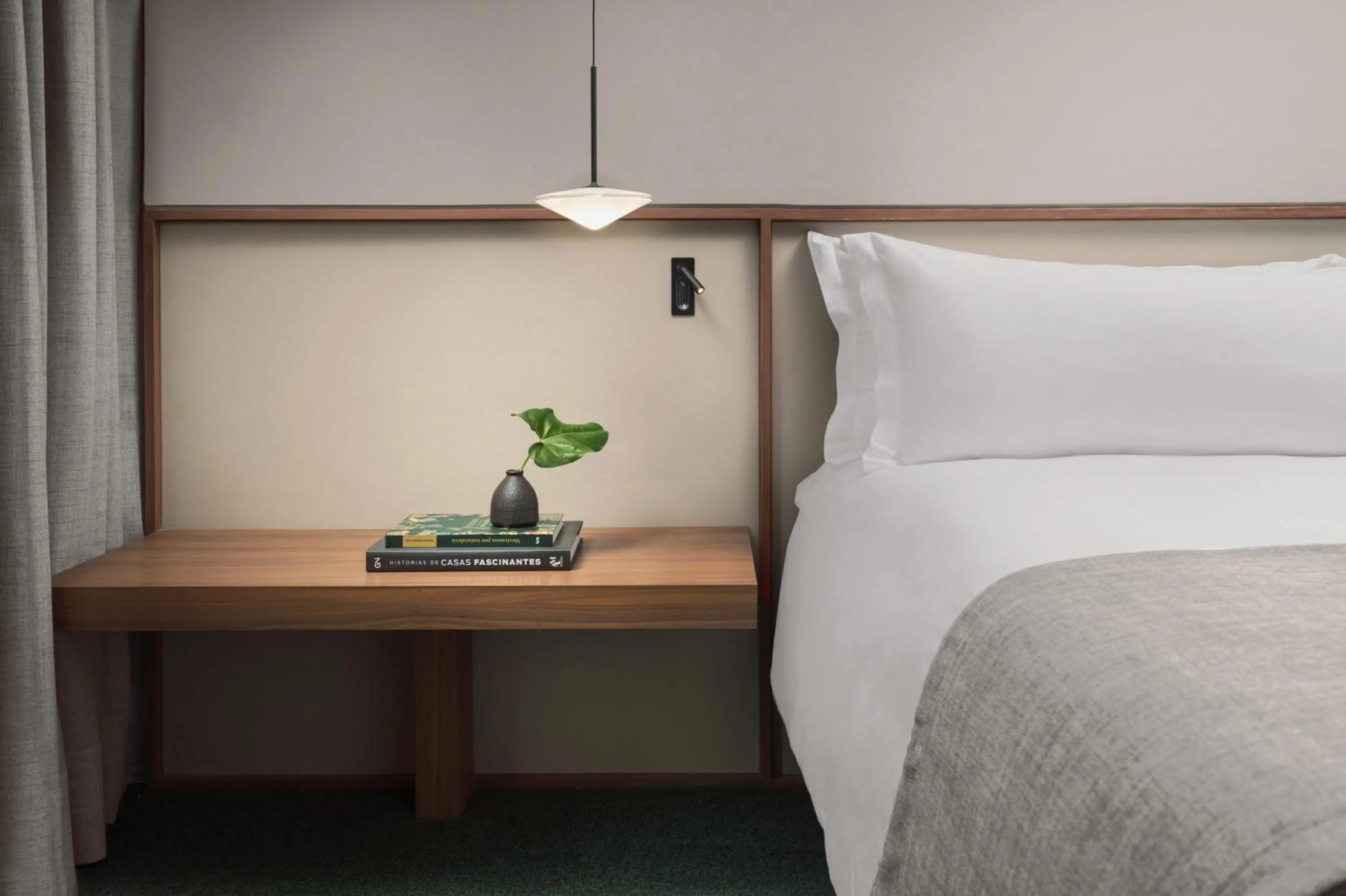 Executive Suite with Bath Shower in Presidente InterContinental Monterrey by IHG