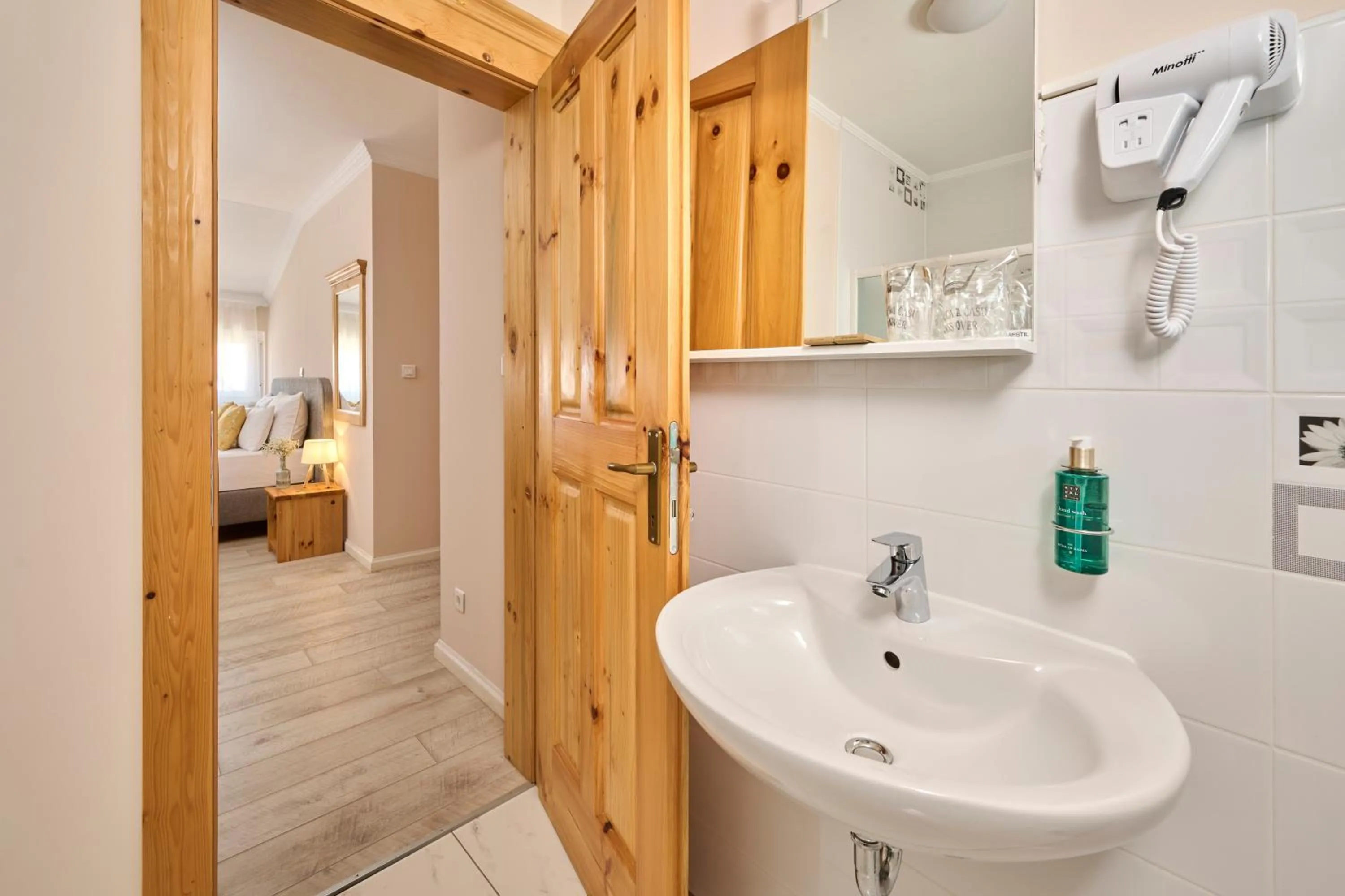 Bathroom in Hotel Kadoor