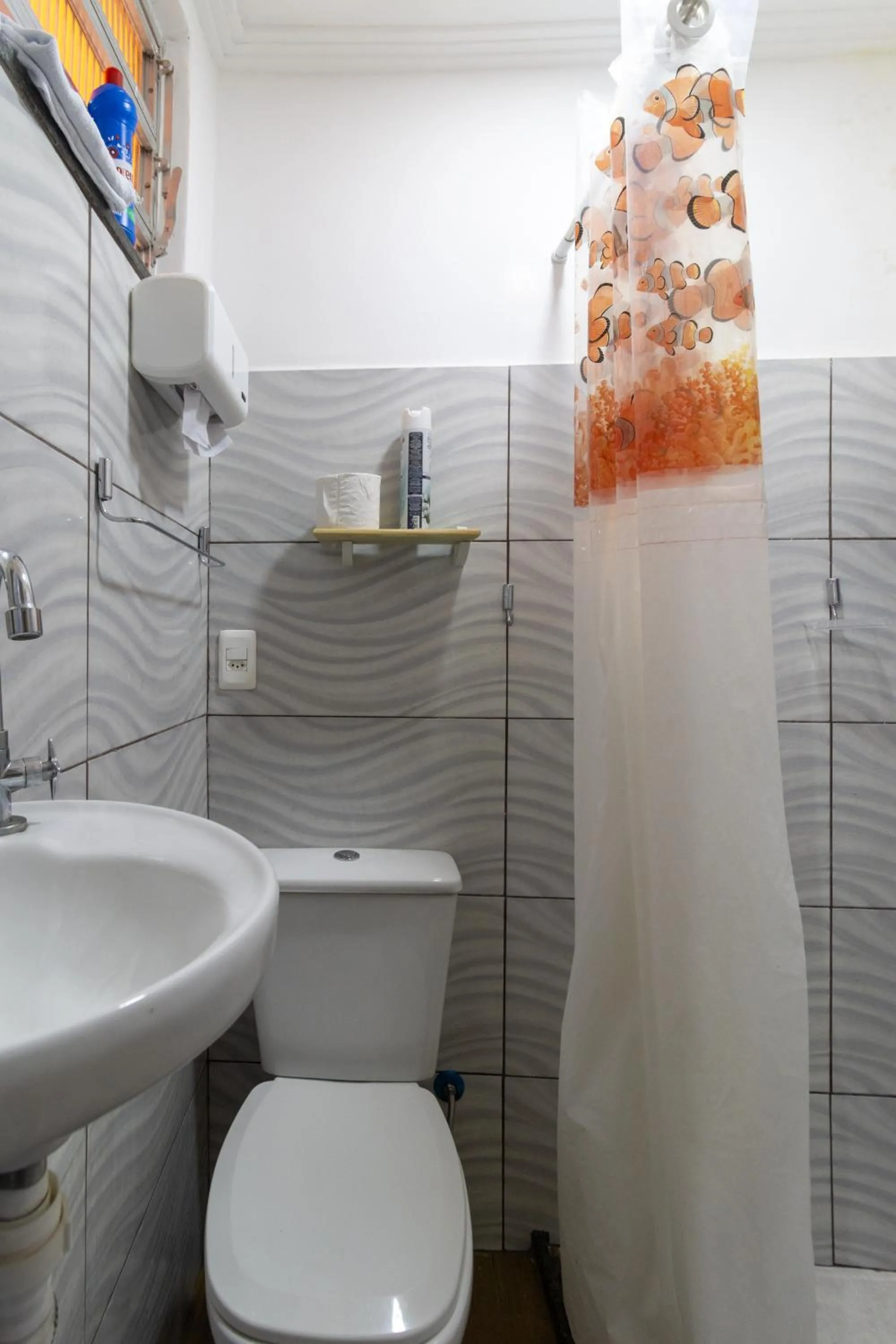 Shower in Rio Vibes Hostel - Hostel na Glória, AC, Social Vibe & Near Lapa