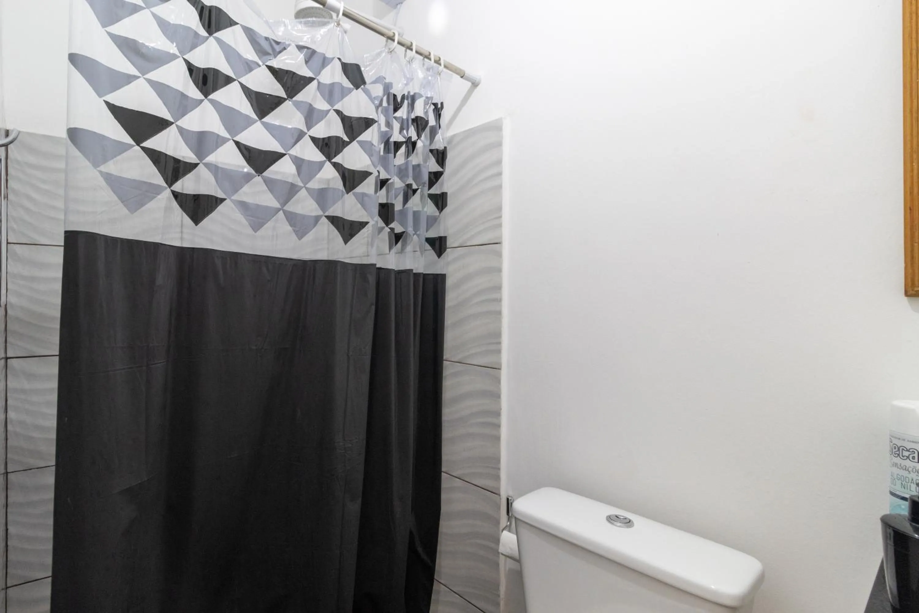 Shower in Rio Vibes Hostel - Hostel na Glória, AC, Social Vibe & Near Lapa