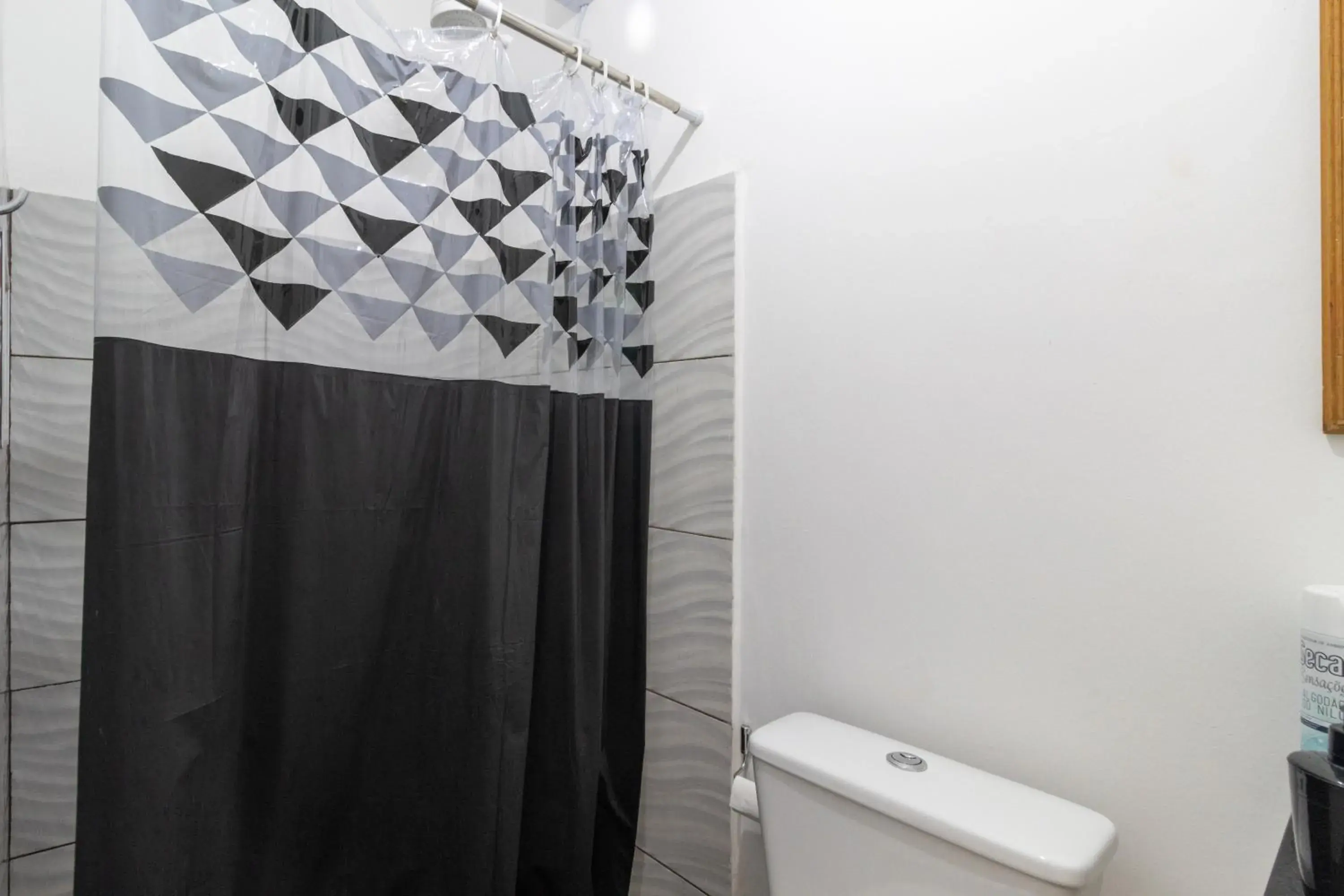 Double Room with Private Bathroom in Rio Vibes Hostel - Hostel na Glória, AC, Social Vibe & Near Lapa Double Room with Private Bathroom in Rio Vibes Hostel - Hostel na Glória, AC, Social Vibe & Near Lapa