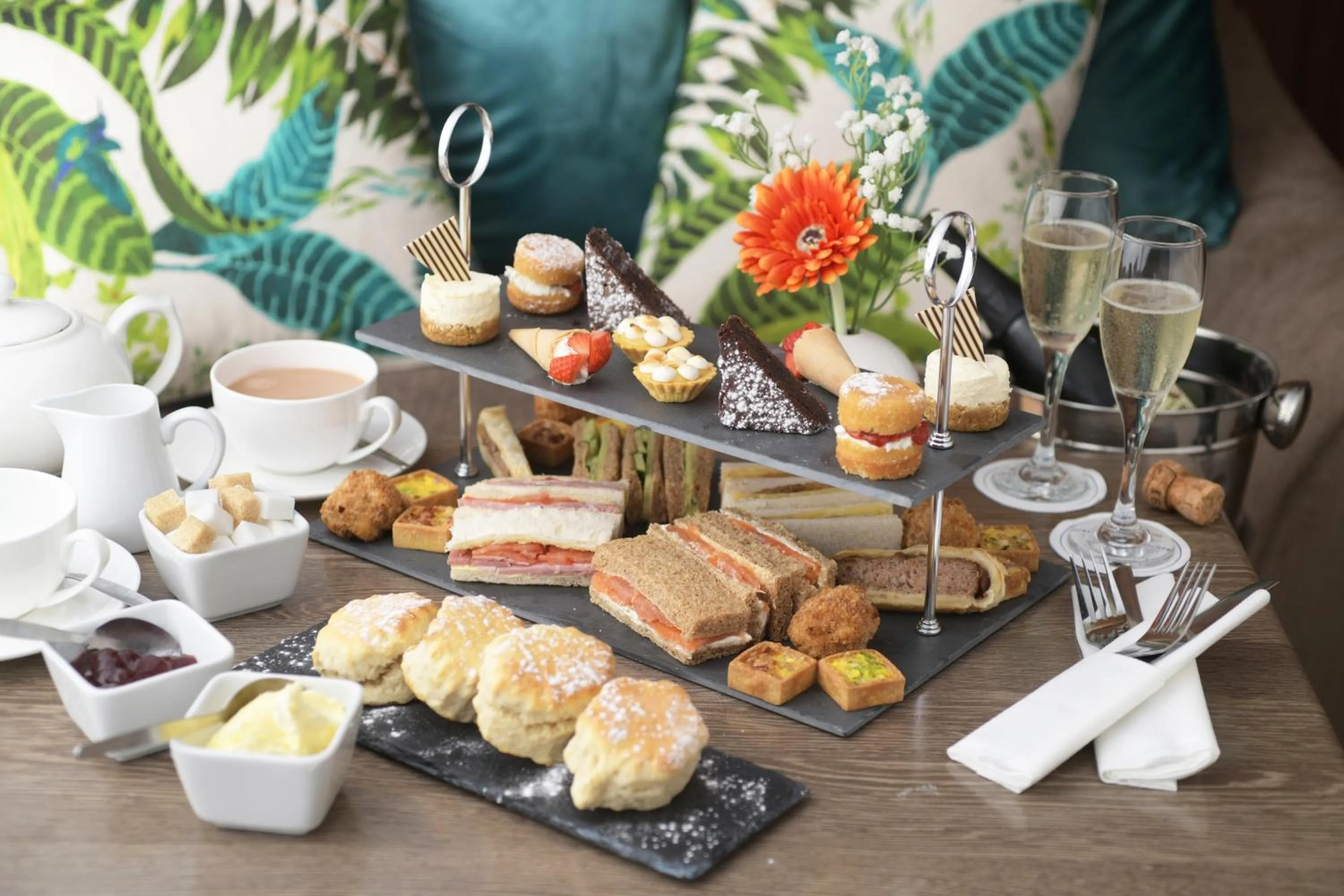 Restaurant/places to eat in Durrant House Hotel