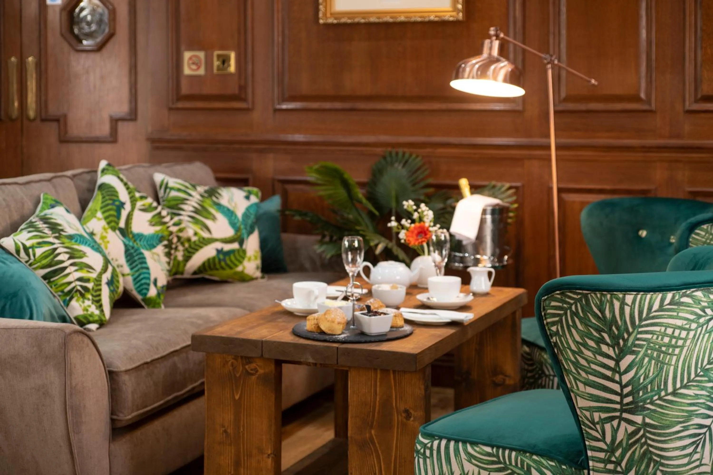 Restaurant/places to eat in Durrant House Hotel