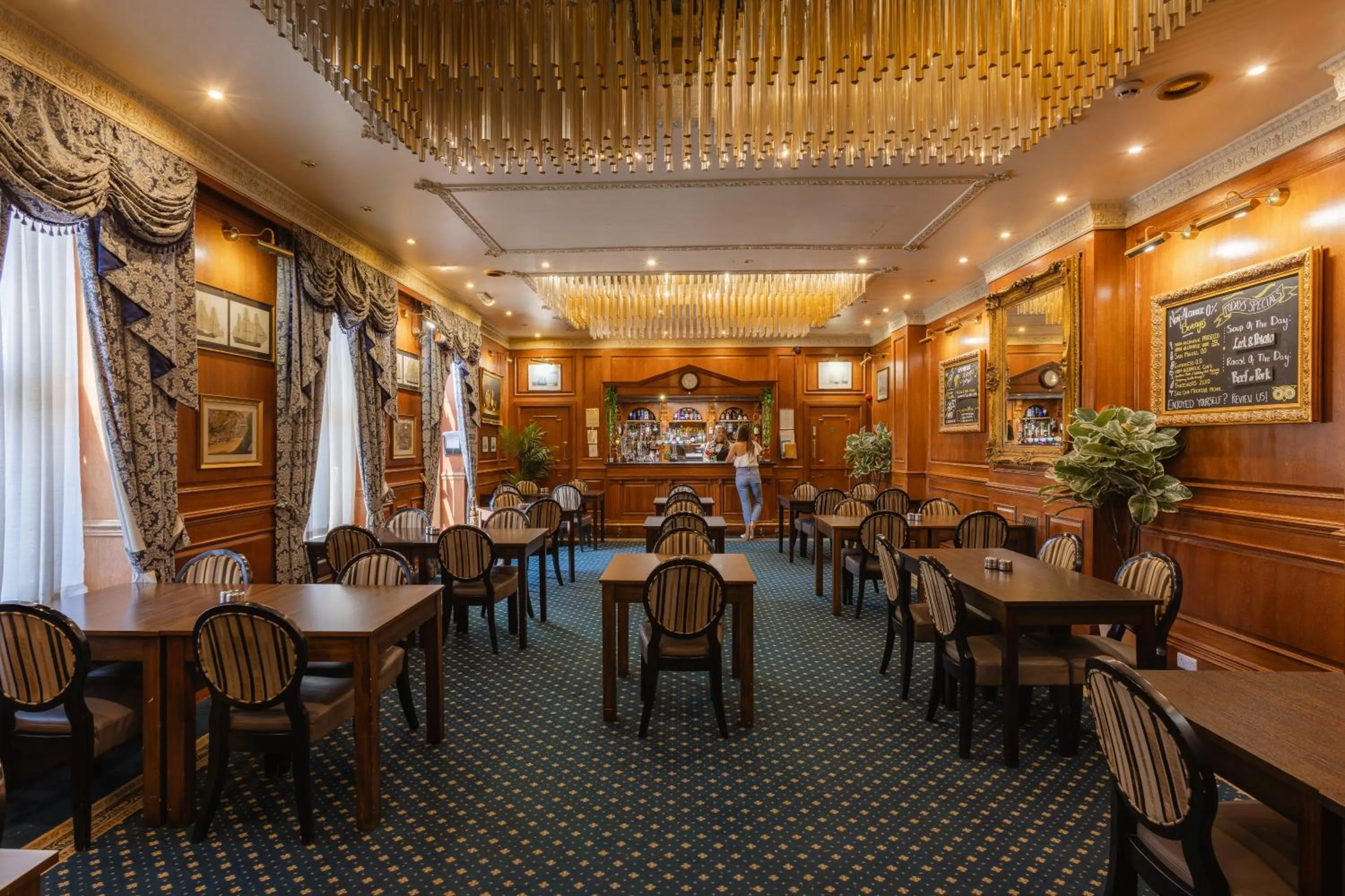 Restaurant/places to eat in Durrant House Hotel