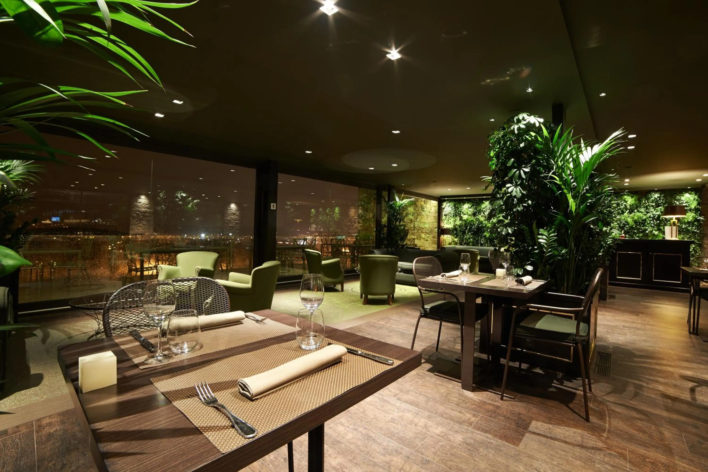 Restaurant/places to eat in Hotel Castillo de Gorraiz&Spa