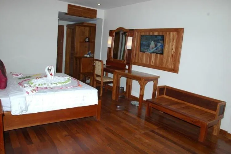 Photo of the whole room, Bed in Dara Reang Sey Angkor Hotel