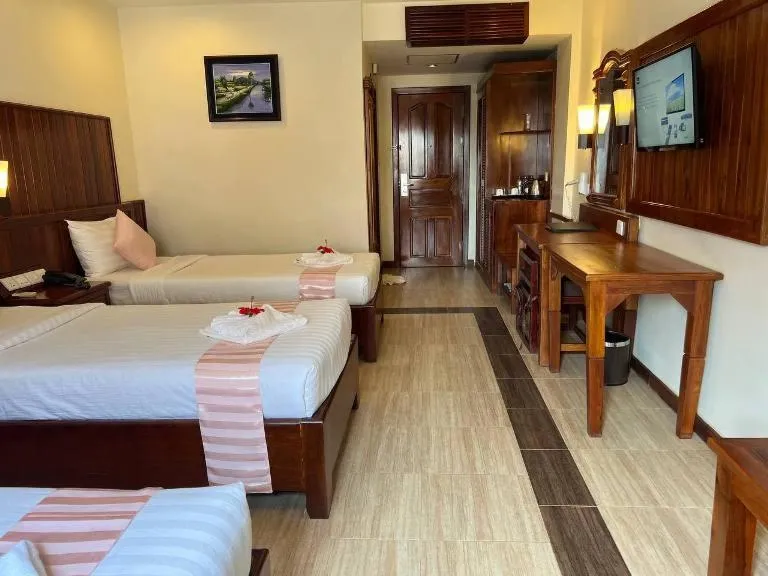 Photo of the whole room, Bed in Dara Reang Sey Angkor Hotel