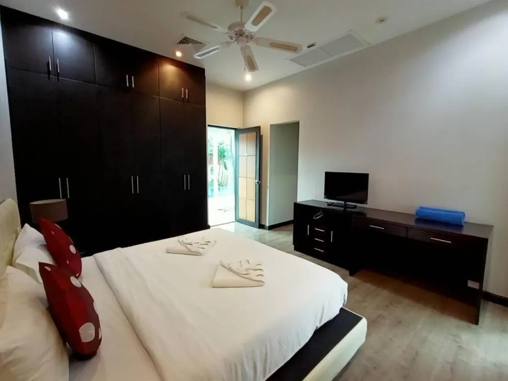Bedroom, Bed in Phuket Lagoon Pool Villa