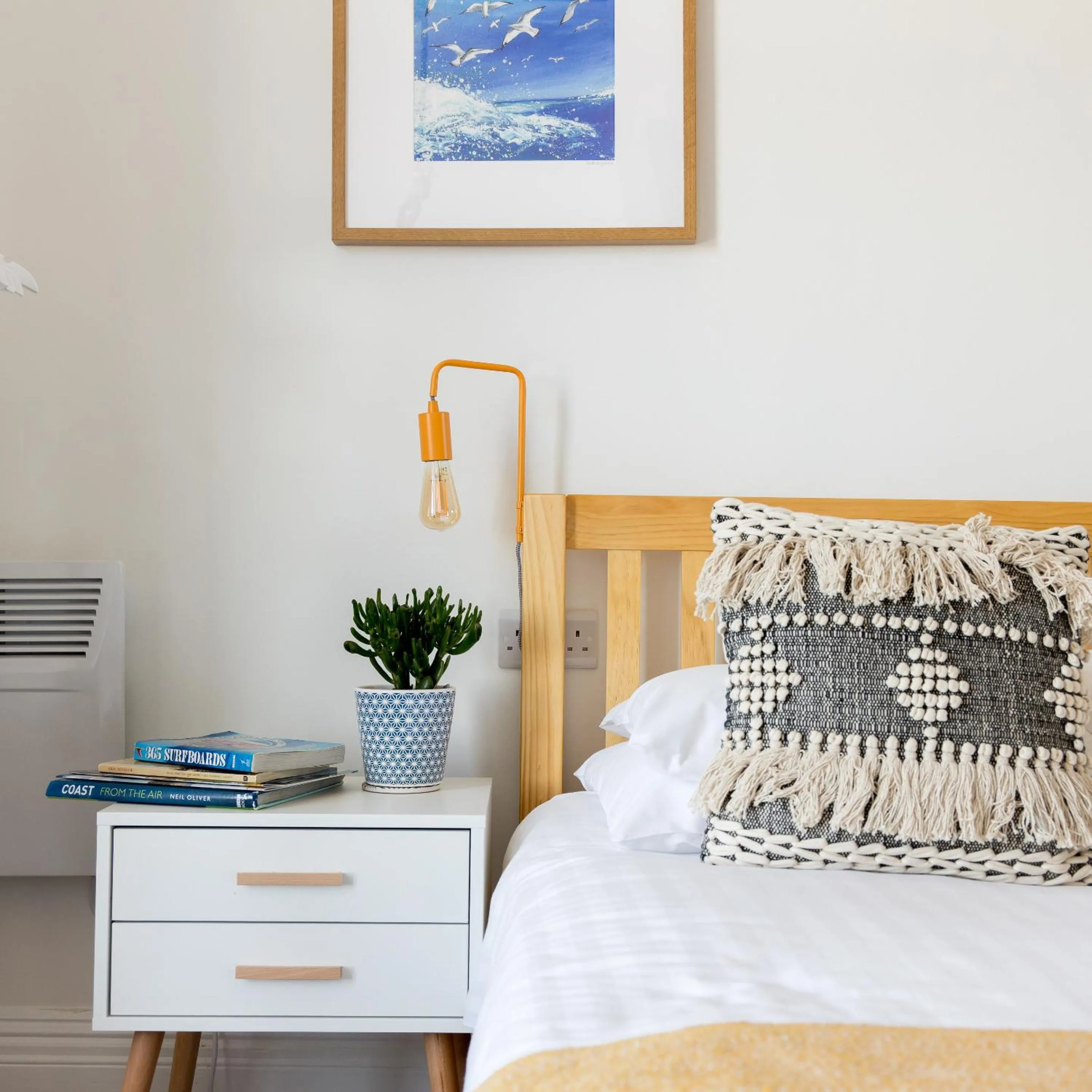 Bedroom, Bed in The Edge Of The Beach formally The Edgcumbe Hotel