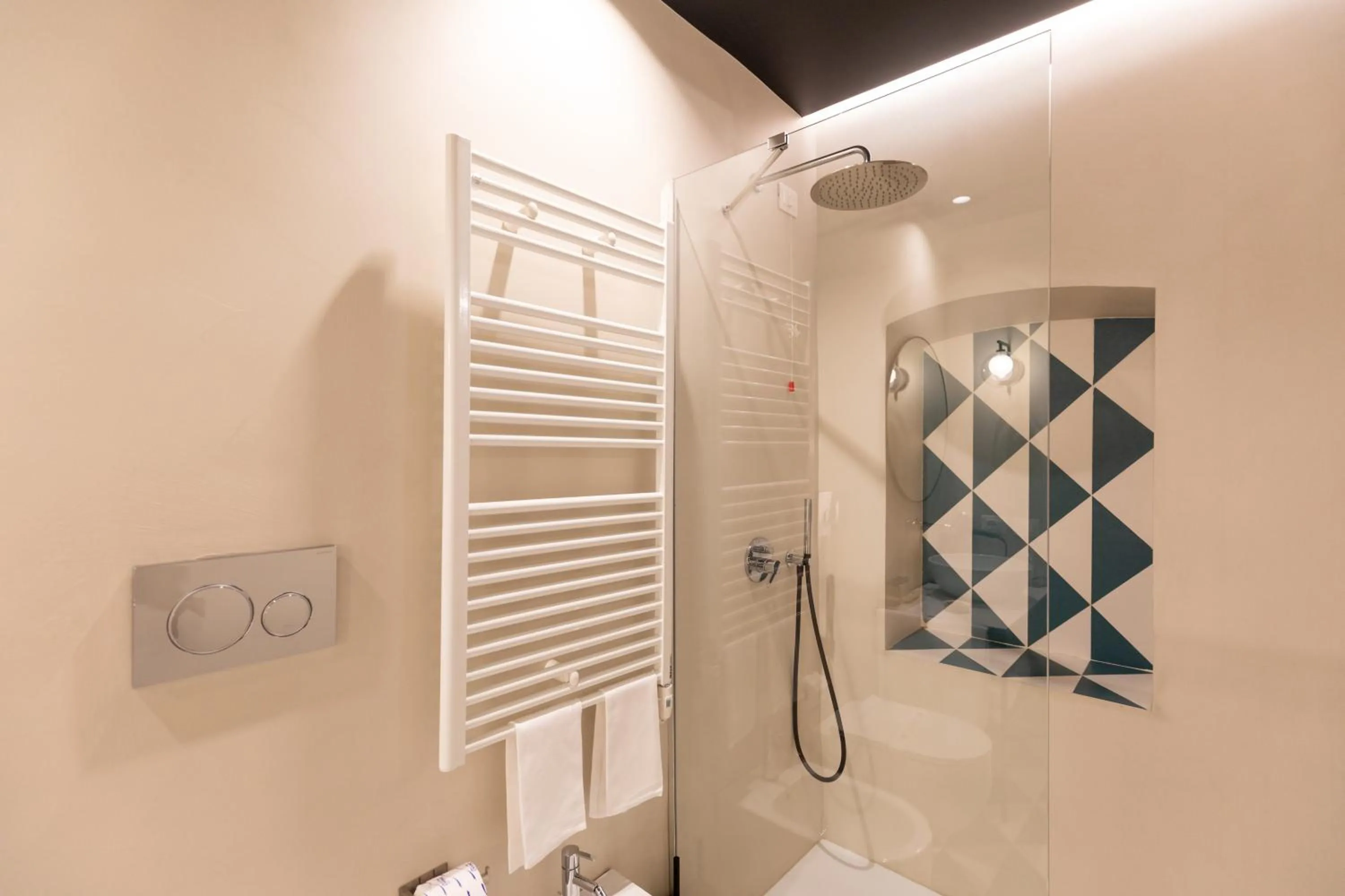 Shower in Relais Ammira