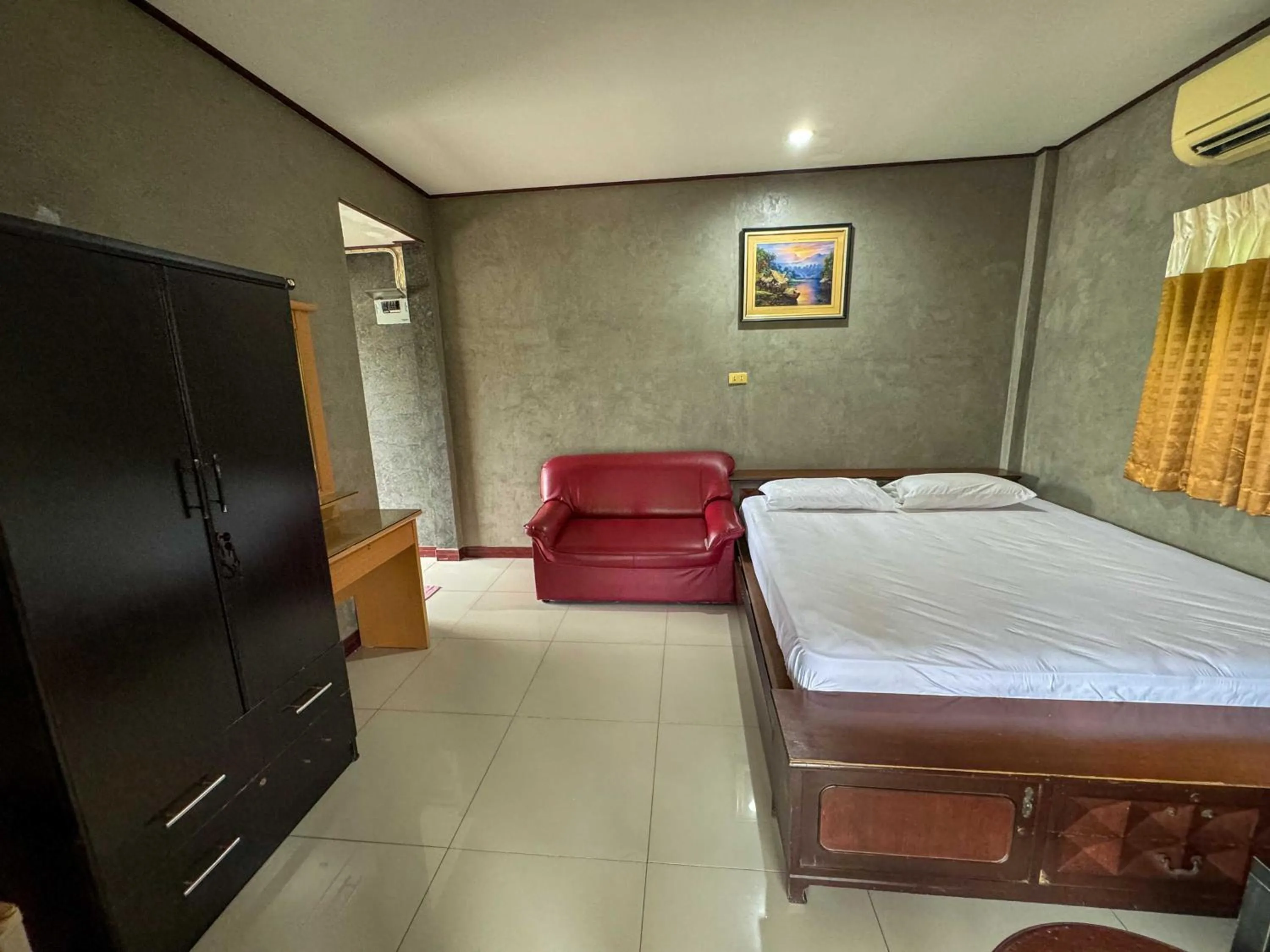 Bedroom, Bed in Suree Garden Resort & Karaoke