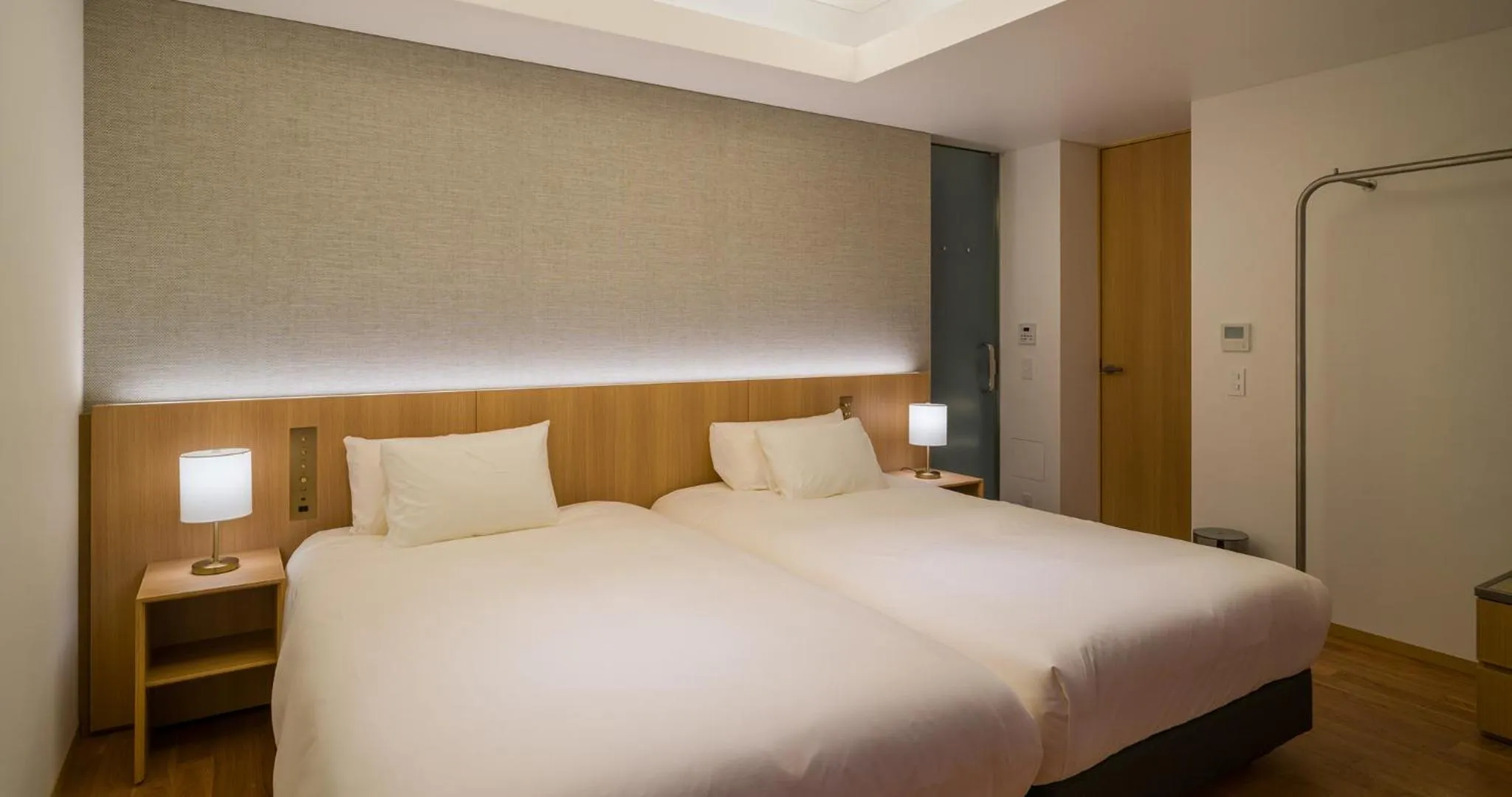 Bedroom, Bed in HOTEL LA VIGNE HAKUBA by Onko Chishin