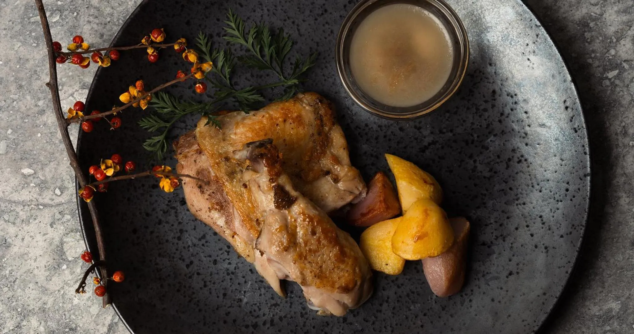 Food and drinks in HOTEL LA VIGNE HAKUBA by Onko Chishin